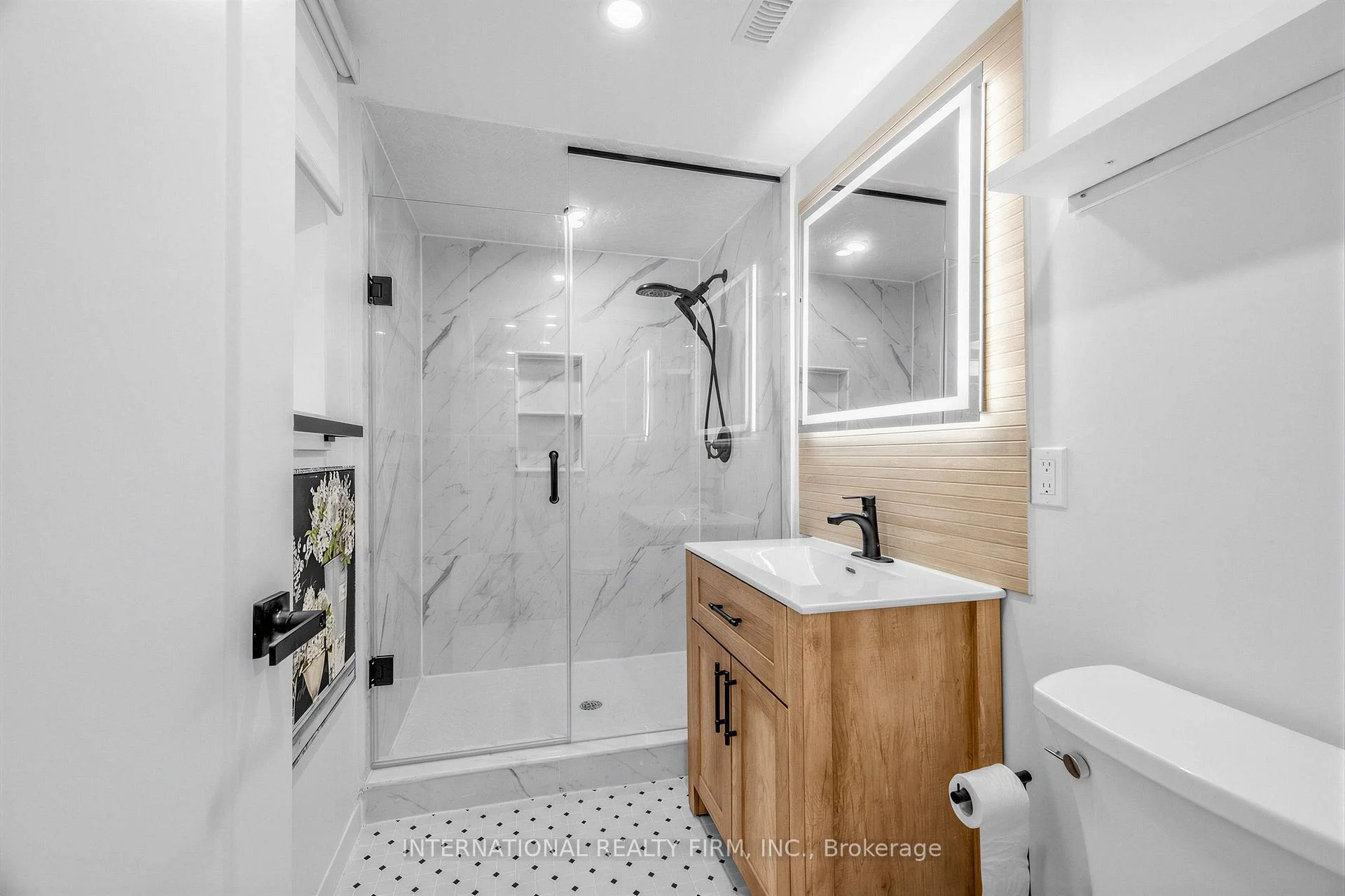 Photo 24 of Unit Main/Lower, 793 Dufferin Street, Toronto, Dufferin Grove — HOMEH