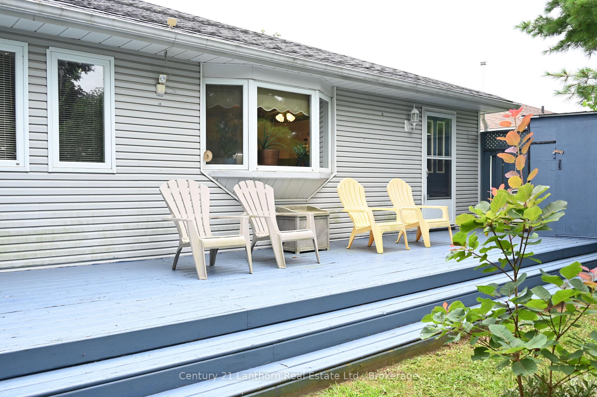 Photo 5 of 1 Reynolds Place N, Prince Edward County, Wellington — HOMEH