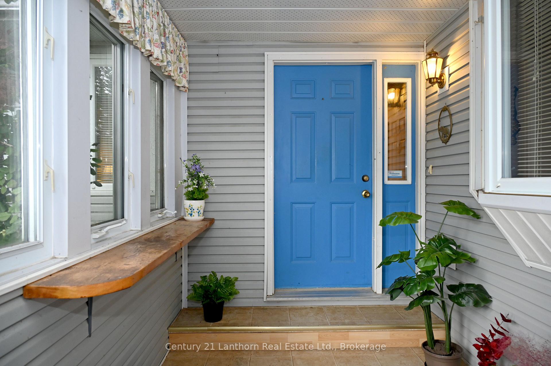 Photo 10 of 1 Reynolds Place N, Prince Edward County, Wellington — HOMEH