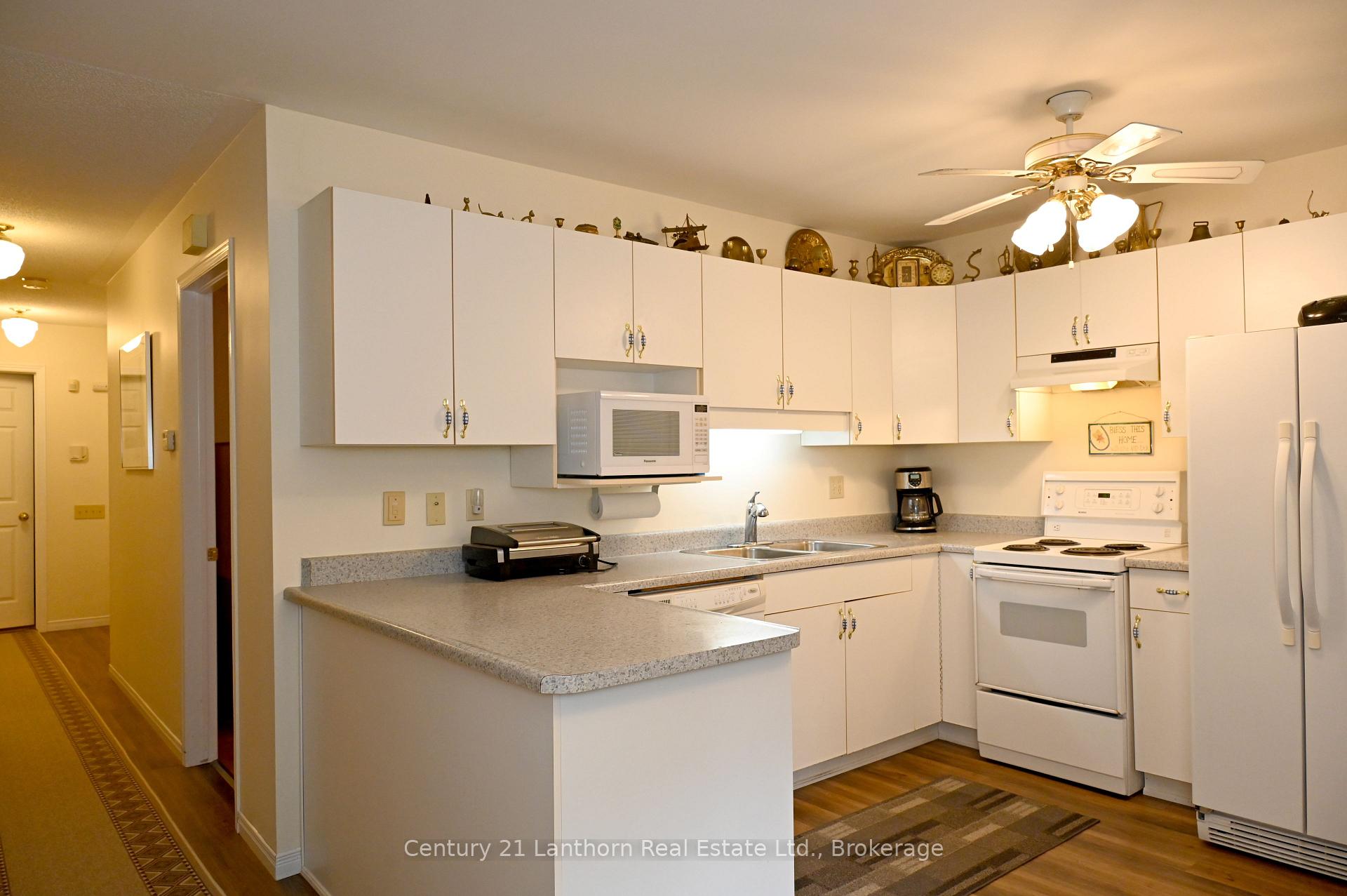 Photo 26 of 1 Reynolds Place N, Prince Edward County, Wellington — HOMEH