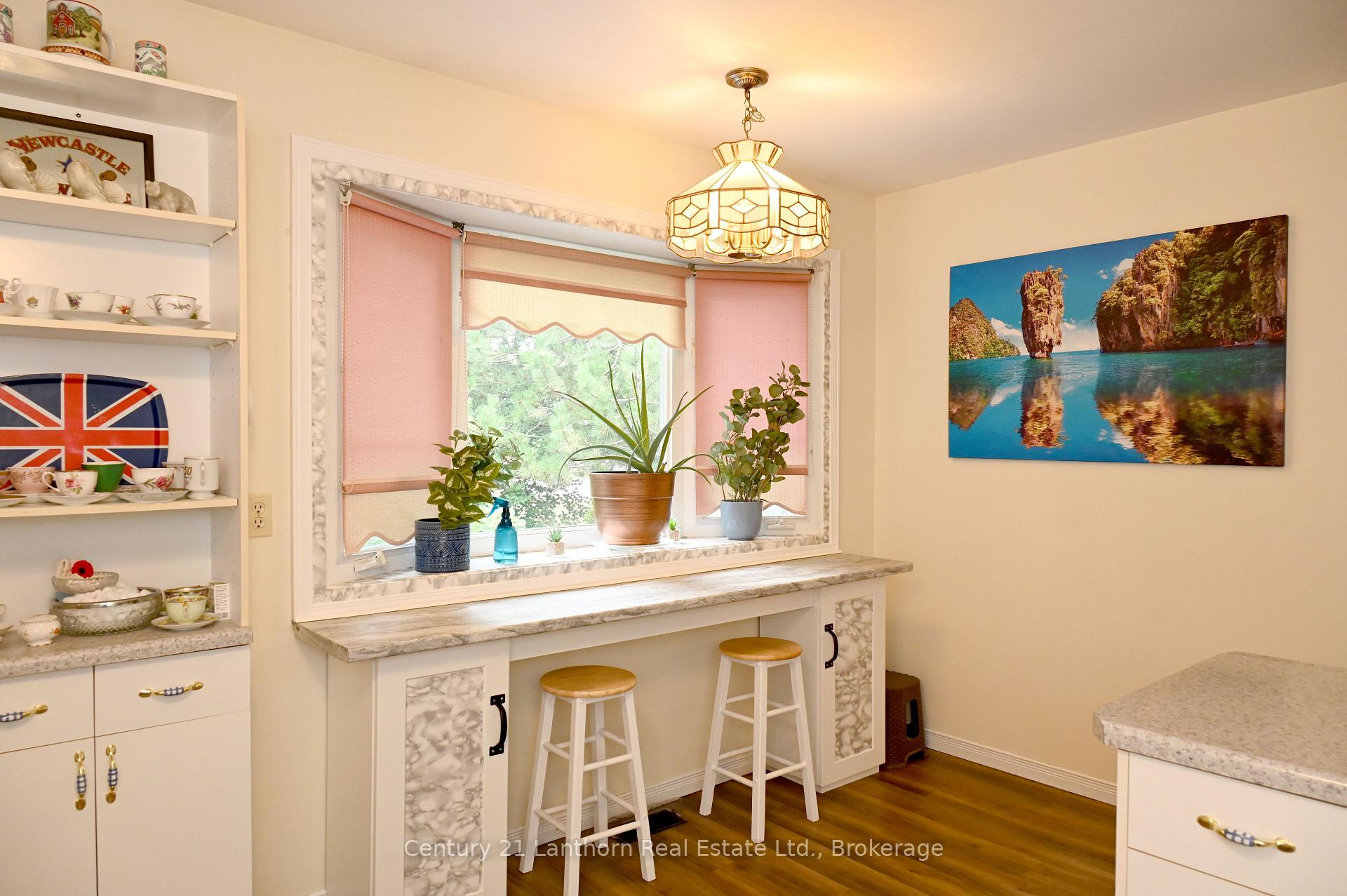 Photo 27 of 1 Reynolds Place N, Prince Edward County, Wellington — HOMEH