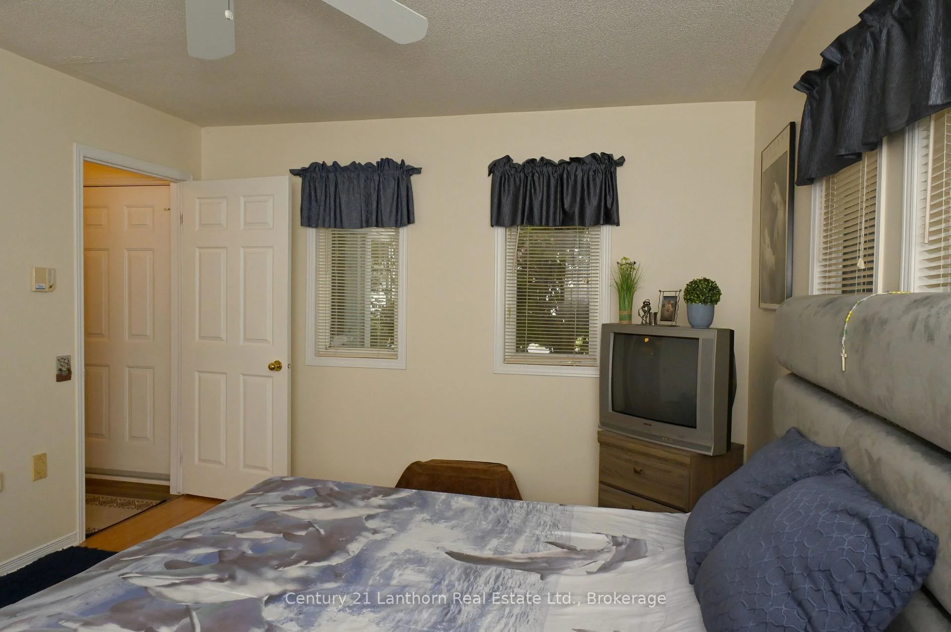 Photo 22 of 1 Reynolds Place N, Prince Edward County, Wellington — HOMEH