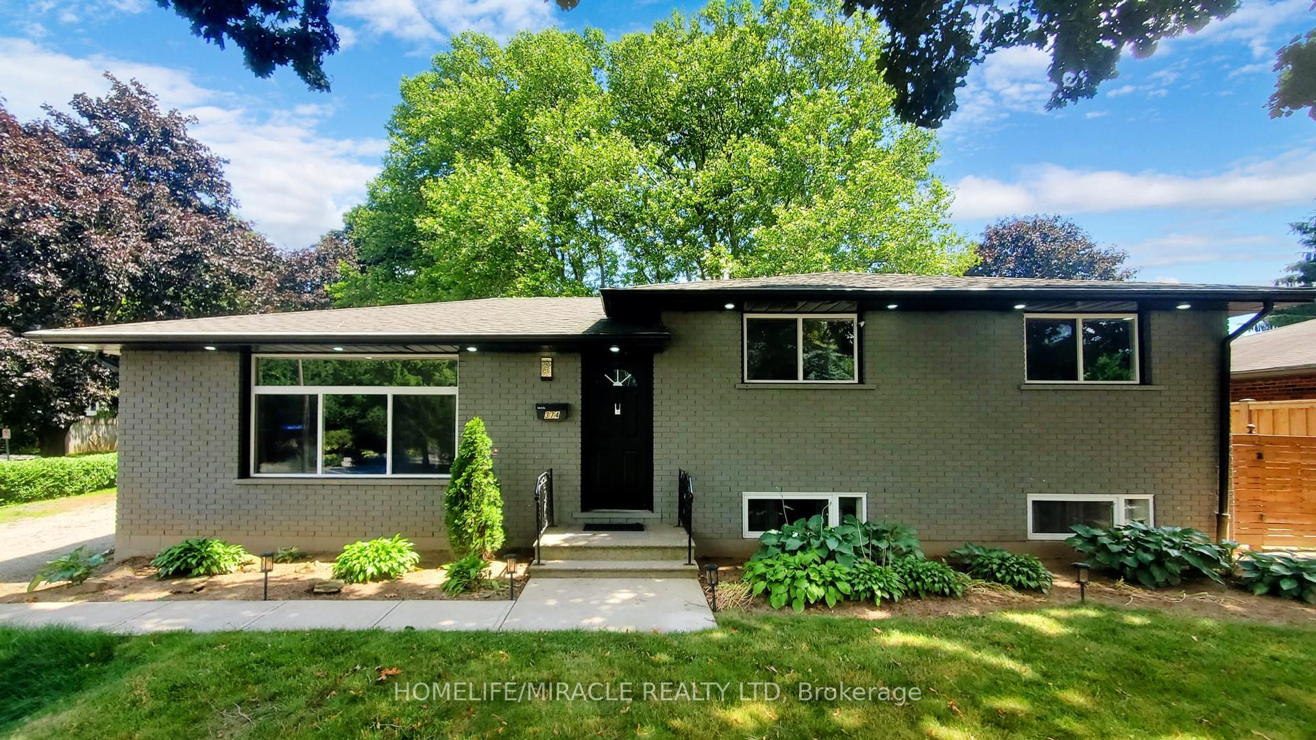 Photo 3 of 374 Book Road, Grimsby, Grimsby Beach — HOMEH