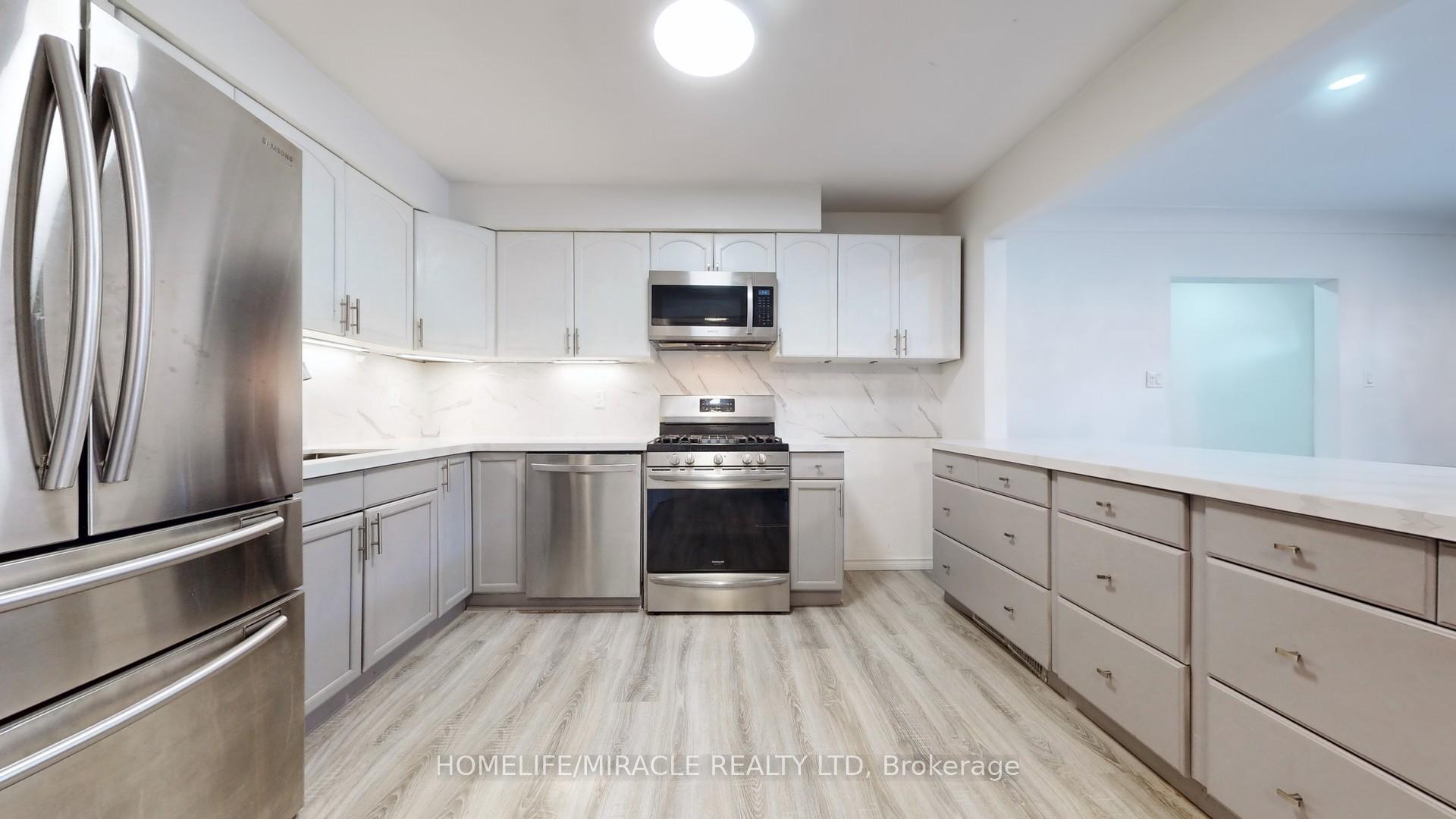 Photo 10 of 374 Book Road, Grimsby, Grimsby Beach — HOMEH