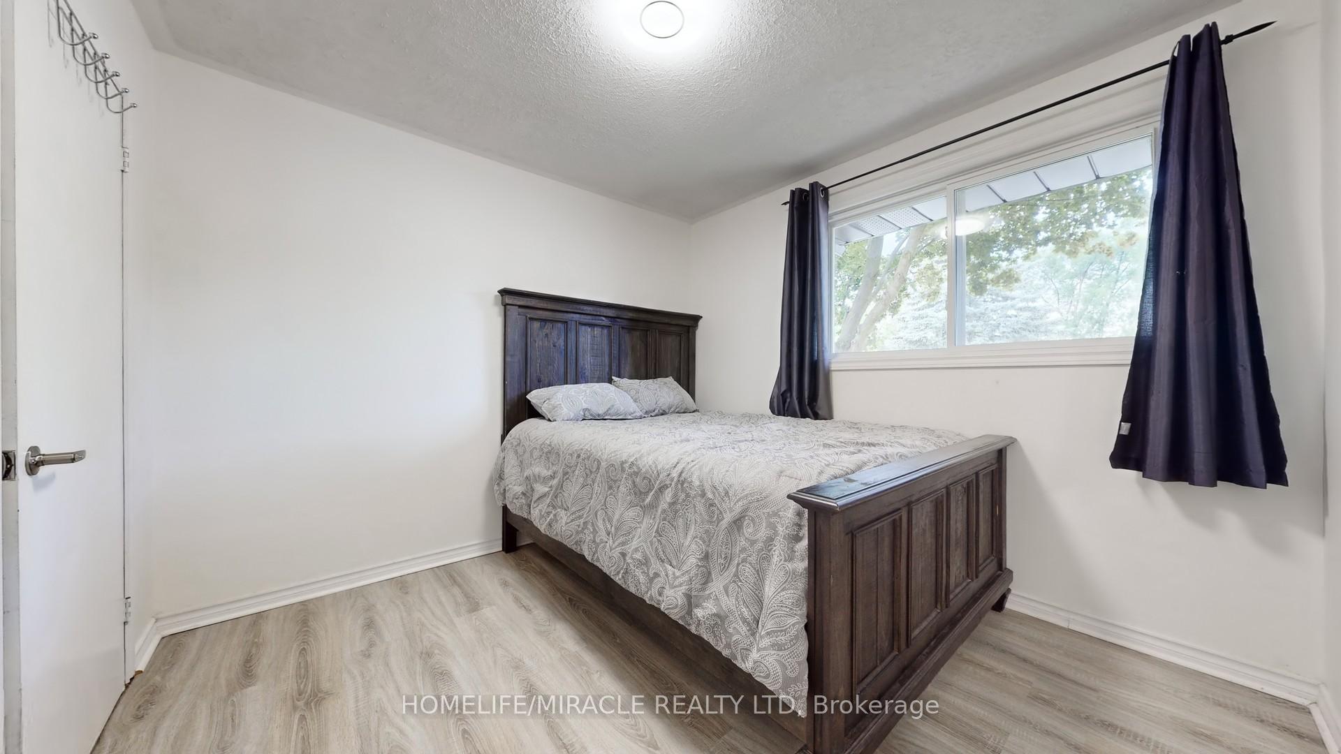 Photo 18 of 374 Book Road, Grimsby, Grimsby Beach — HOMEH
