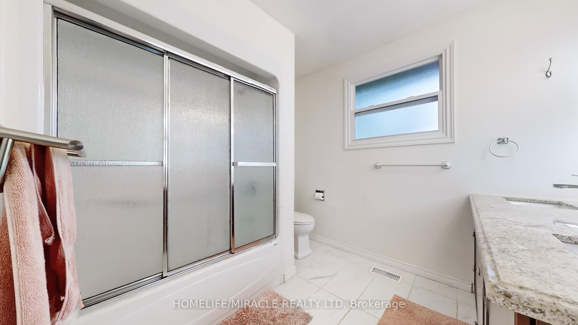 Photo 25 of 374 Book Road, Grimsby, Grimsby Beach — HOMEH