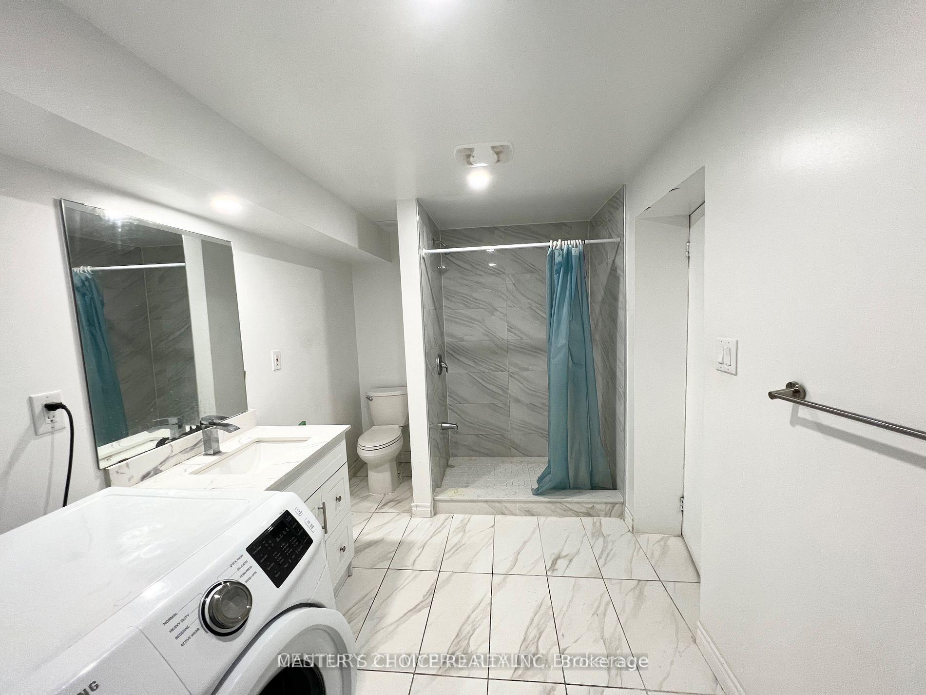 Photo 3 of 48 Cherry Hills Road, Vaughan, Glen Shields — HOMEH