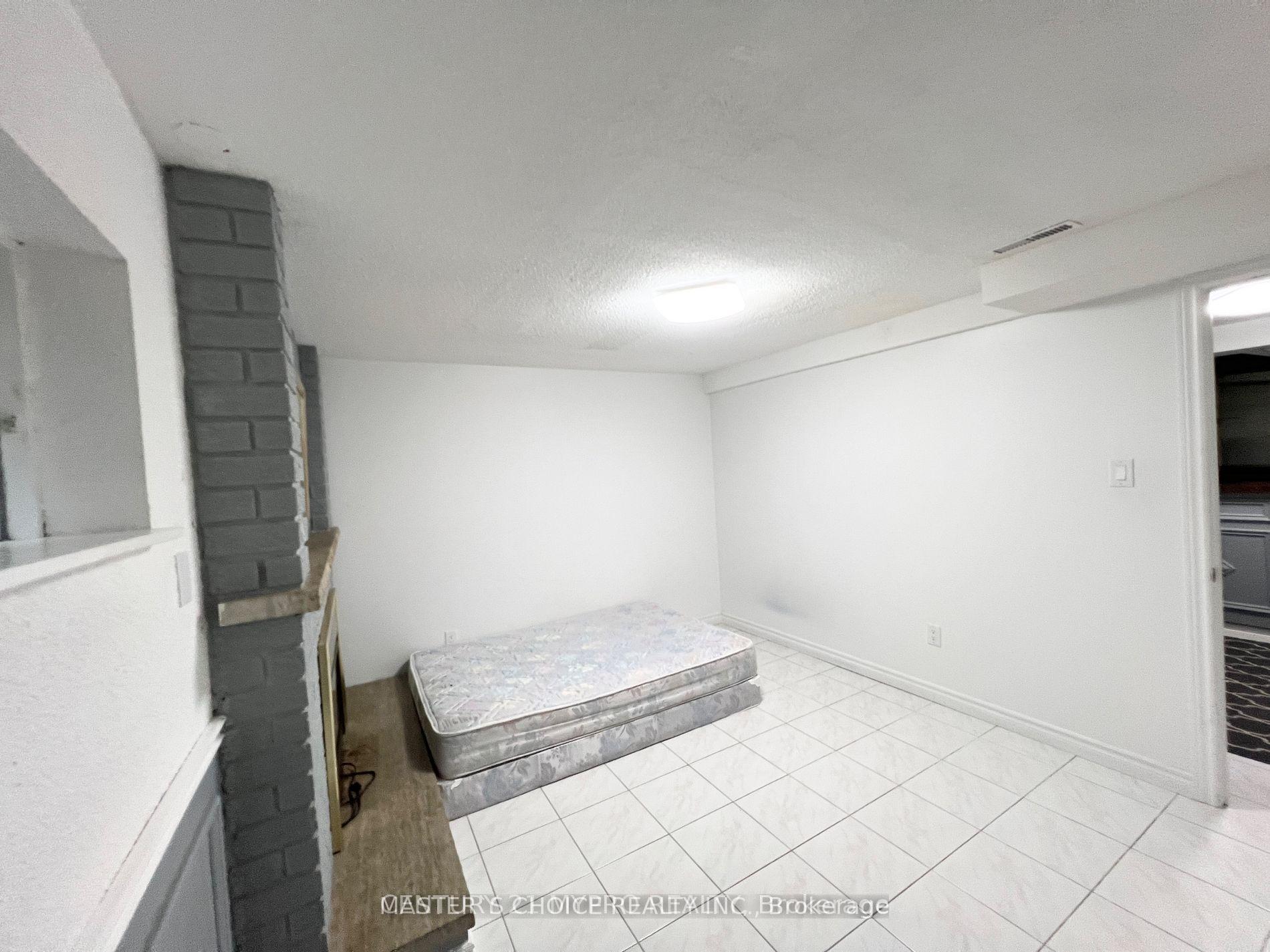 Photo 6 of 48 Cherry Hills Road, Vaughan, Glen Shields — HOMEH