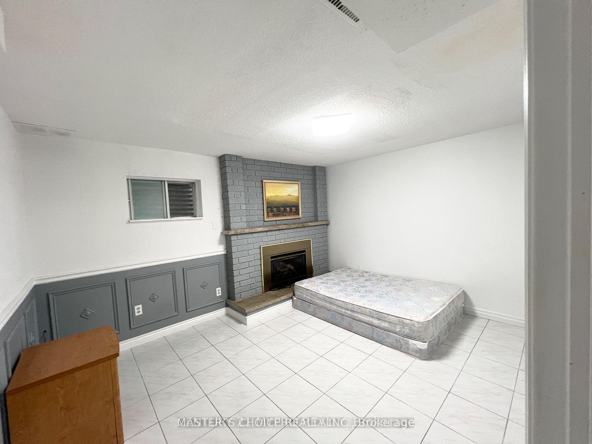 Photo 8 of 48 Cherry Hills Road, Vaughan, Glen Shields — HOMEH