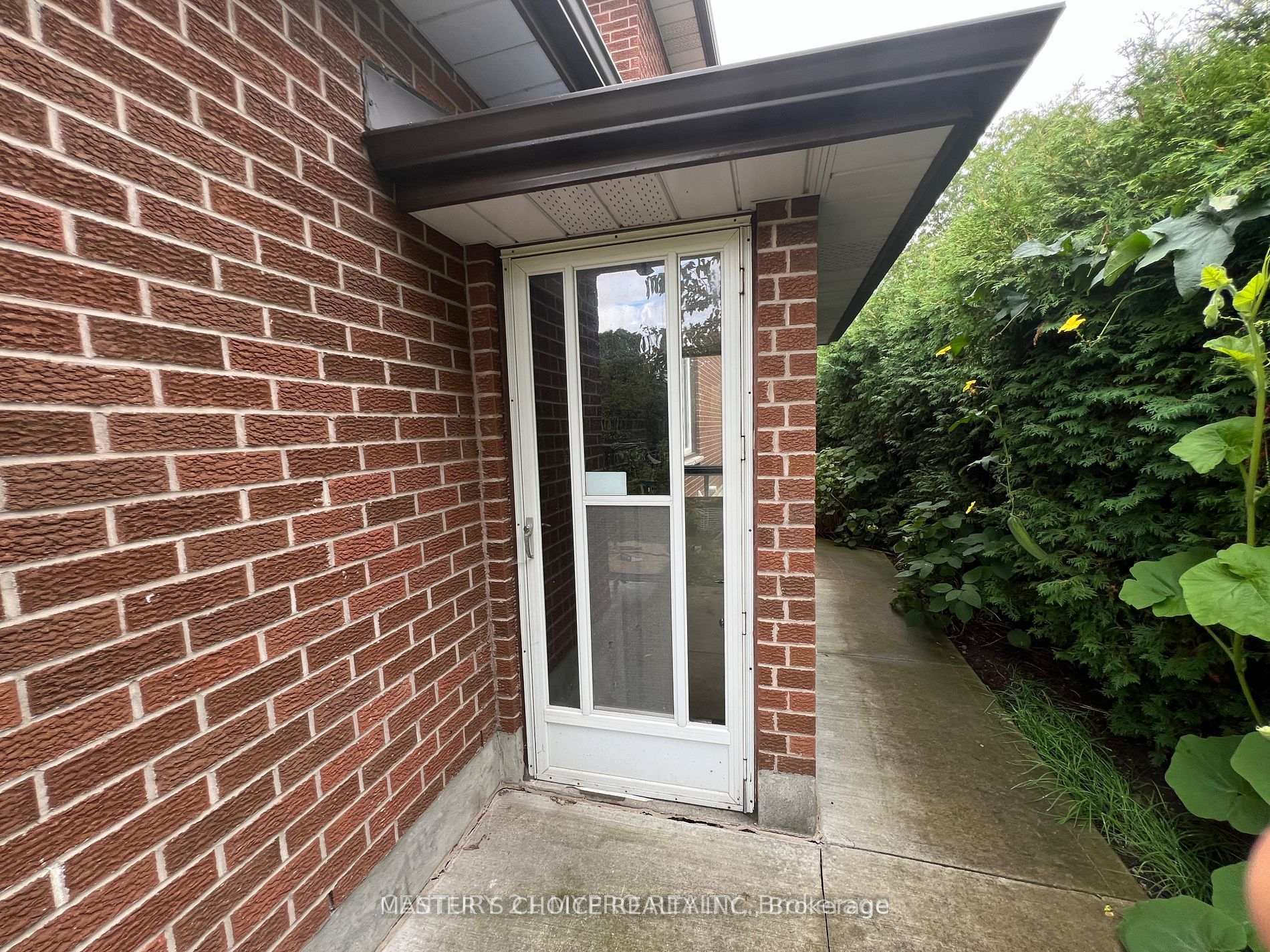 Photo 9 of 48 Cherry Hills Road, Vaughan, Glen Shields — HOMEH