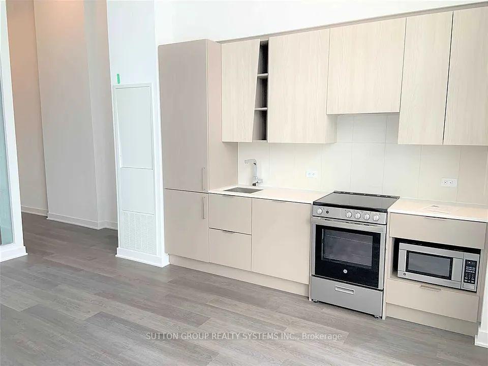 Photo 2 of Unit 414, 3900 Confederation Parkway, Mississauga, City Centre — HOMEH
