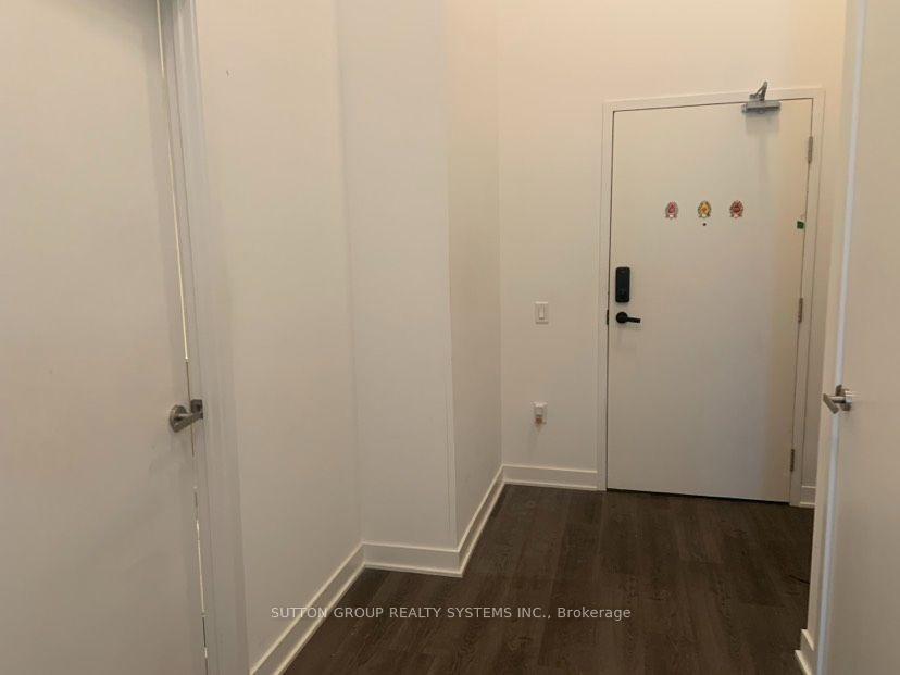 Photo 8 of Unit 414, 3900 Confederation Parkway, Mississauga, City Centre — HOMEH