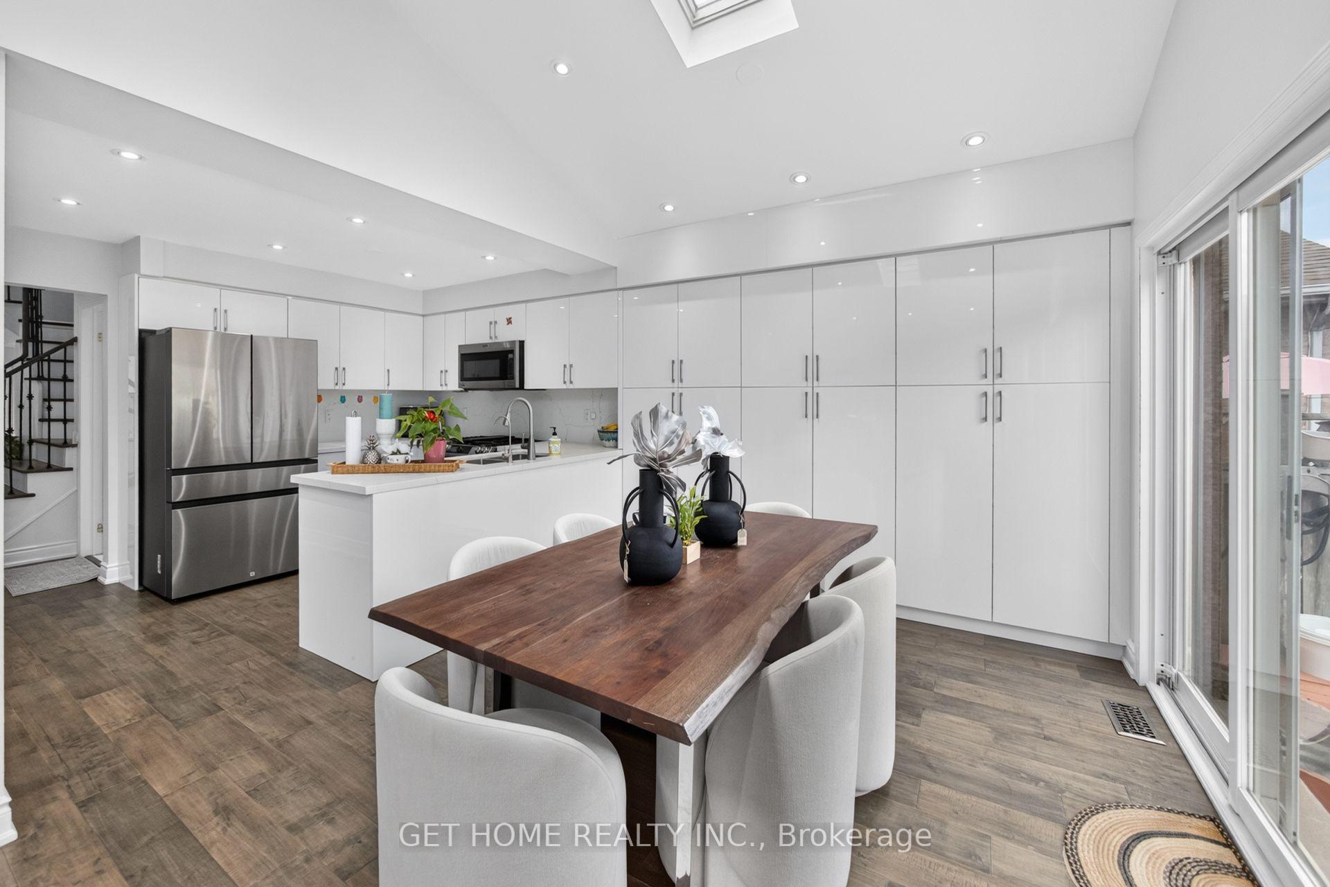 Photo 16 of 3152 Malham Gate, Mississauga, Churchill Meadows — HOMEH