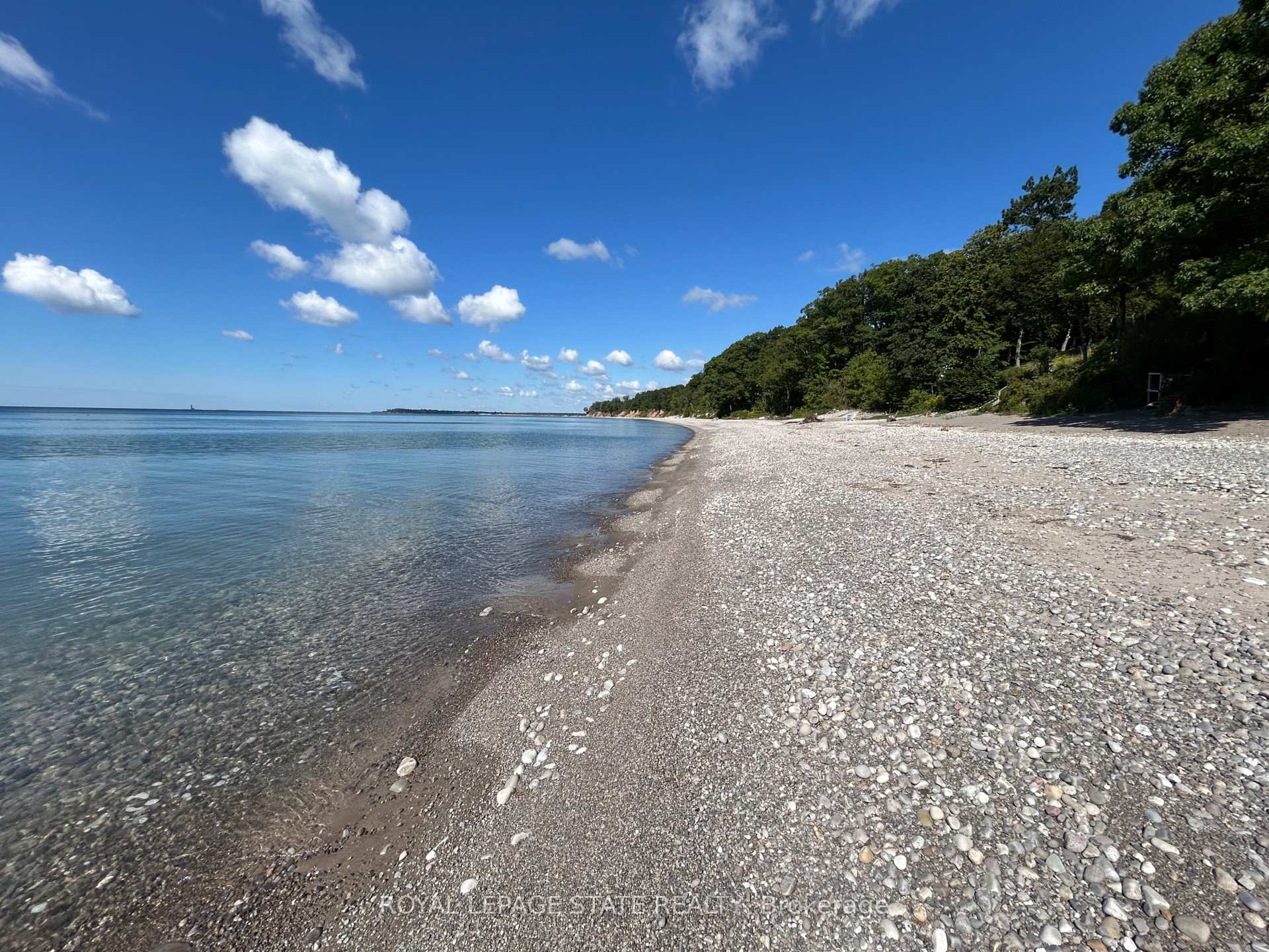 Photo 5 of 23 Upper Mohawk Point, Haldimand, Dunnville — HOMEH