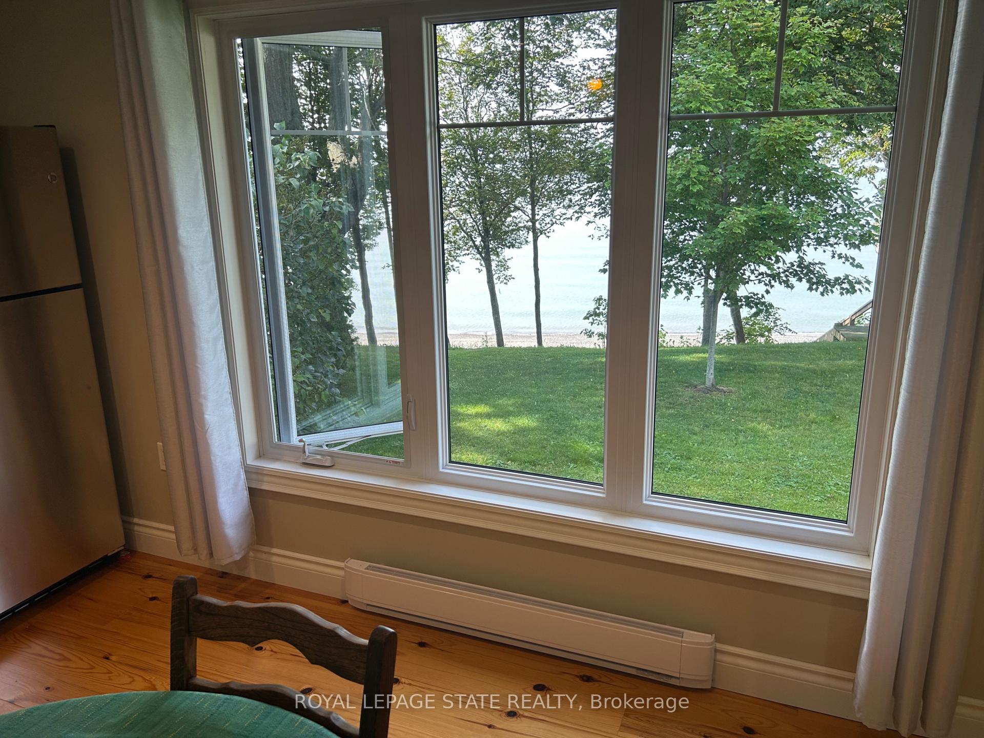 Photo 11 of 23 Upper Mohawk Point, Haldimand, Dunnville — HOMEH