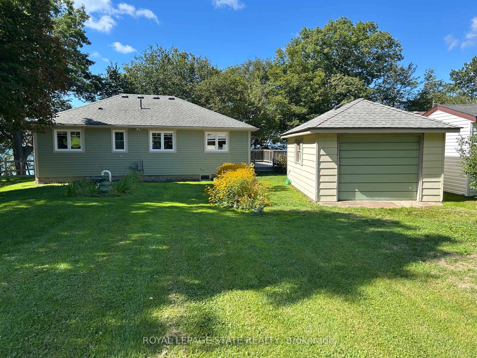 Photo 26 of 23 Upper Mohawk Point, Haldimand, Dunnville — HOMEH