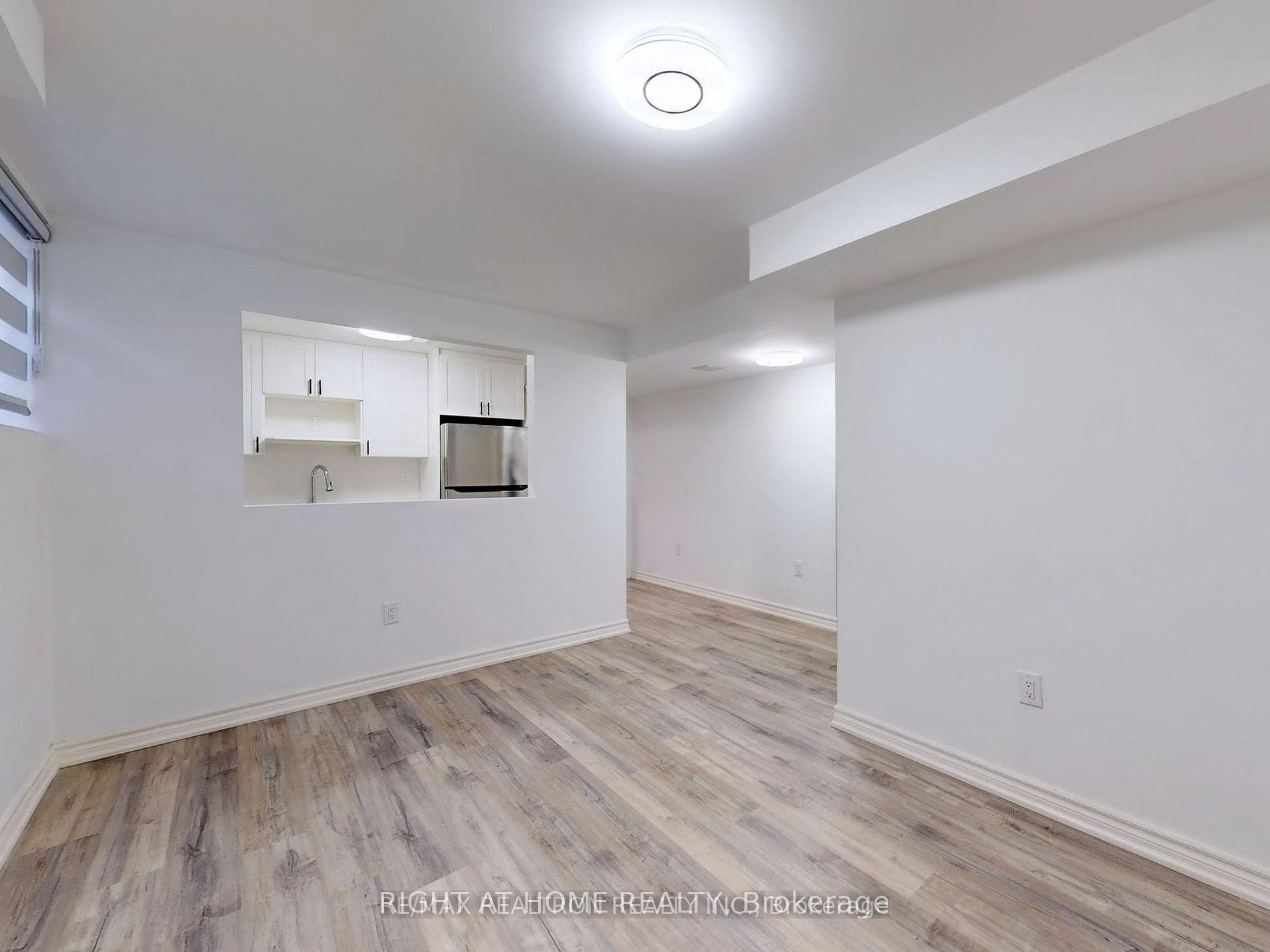 Photo 4 of 125 Maria Road, Markham, Wismer — HOMEH