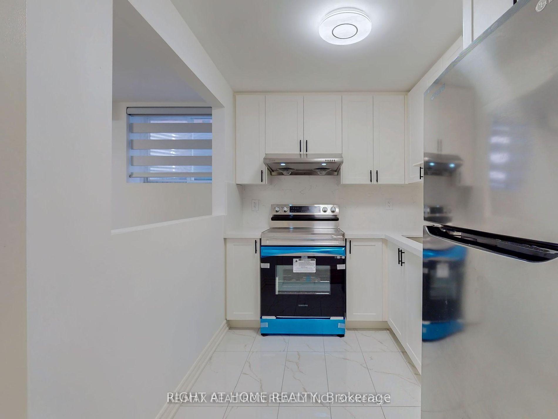 Photo 6 of 125 Maria Road, Markham, Wismer — HOMEH