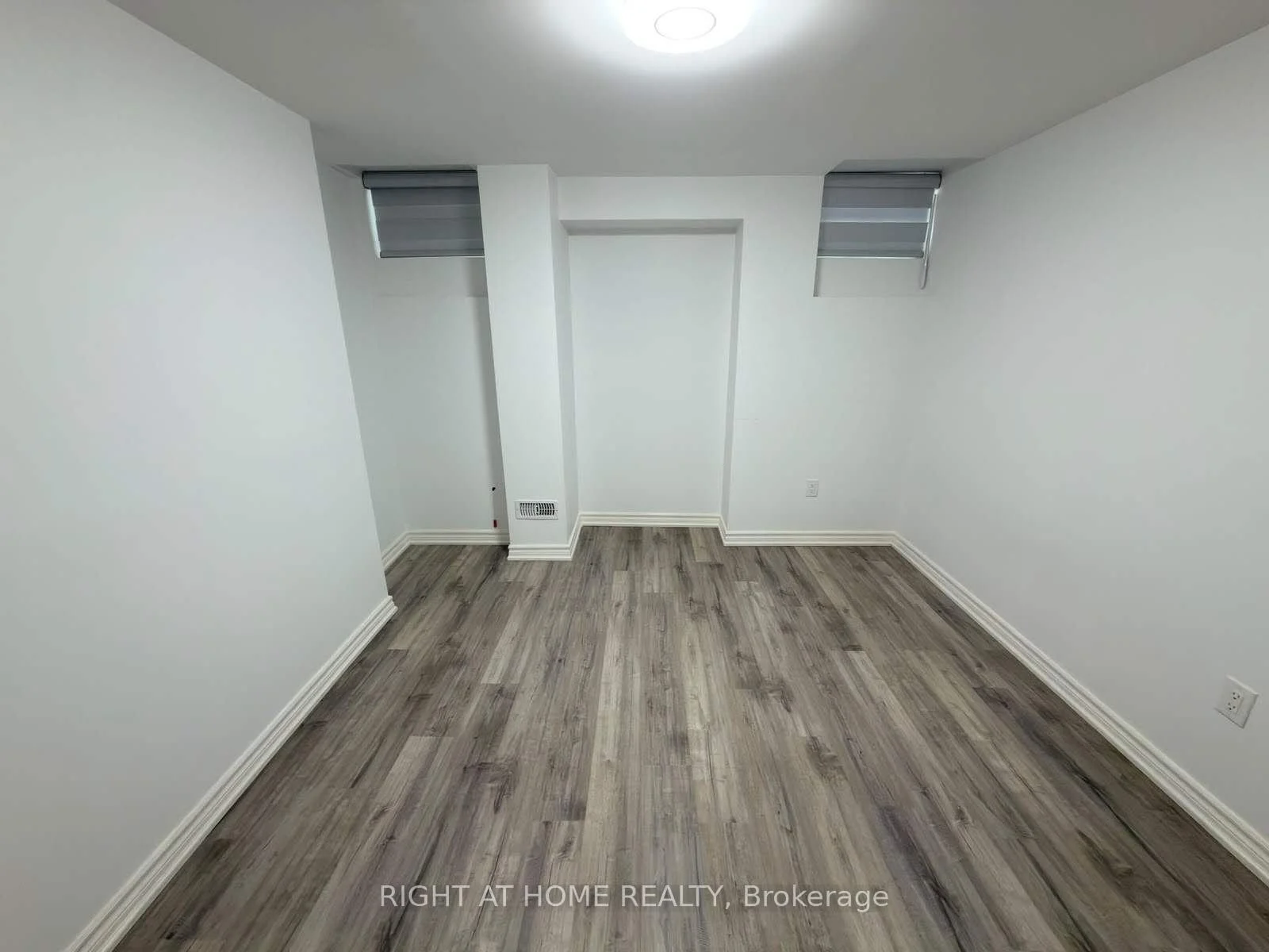 Photo 13 of 125 Maria Road, Markham, Wismer — HOMEH