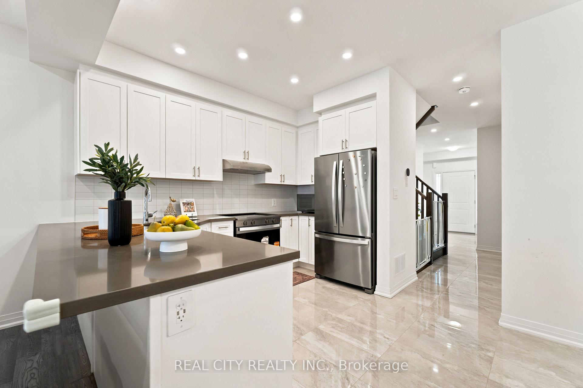 Photo 17 of 236 Rockledge Drive, Hamilton, Rural Glanbrook — HOMEH