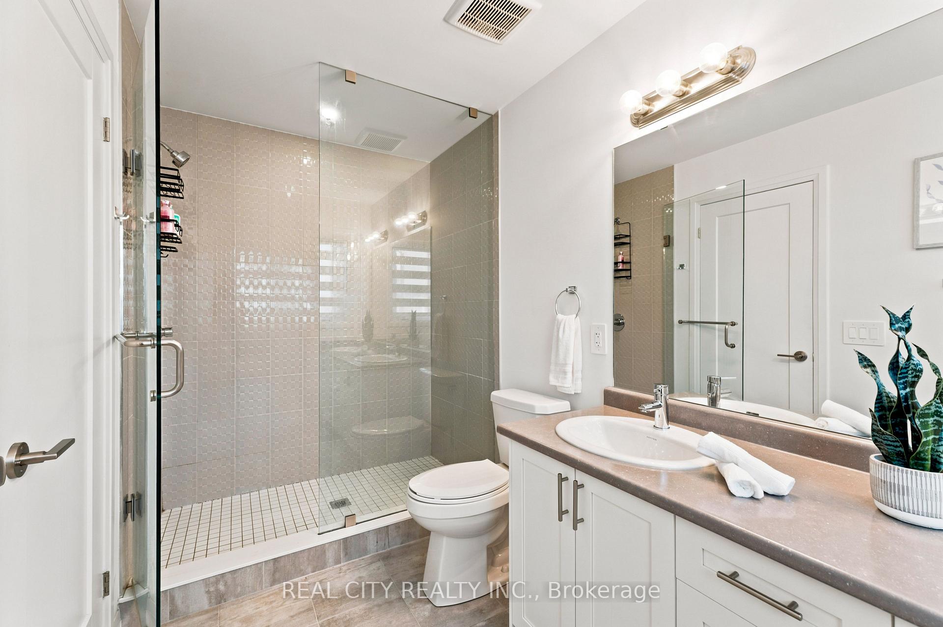 Photo 37 of 236 Rockledge Drive, Hamilton, Rural Glanbrook — HOMEH