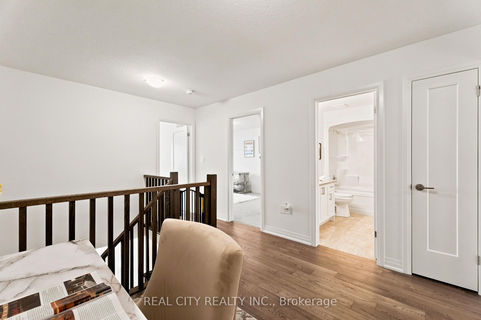 Photo 40 of 236 Rockledge Drive, Hamilton, Rural Glanbrook — HOMEH