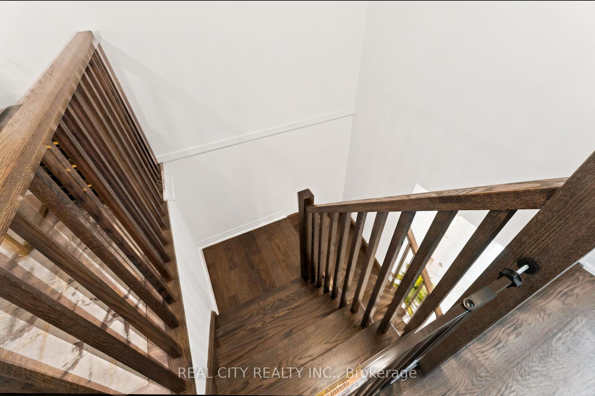 Photo 41 of 236 Rockledge Drive, Hamilton, Rural Glanbrook — HOMEH