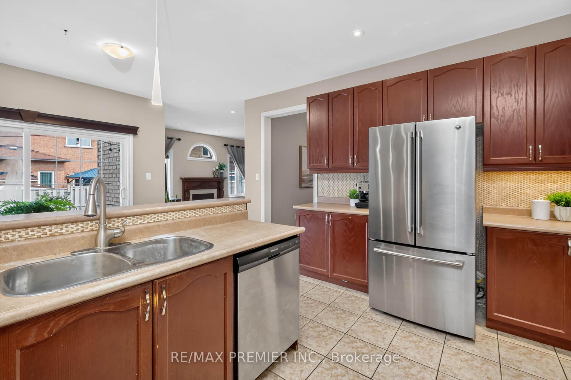 Photo 14 of 19 Timberwolf Road, Brampton, Bram East — HOMEH