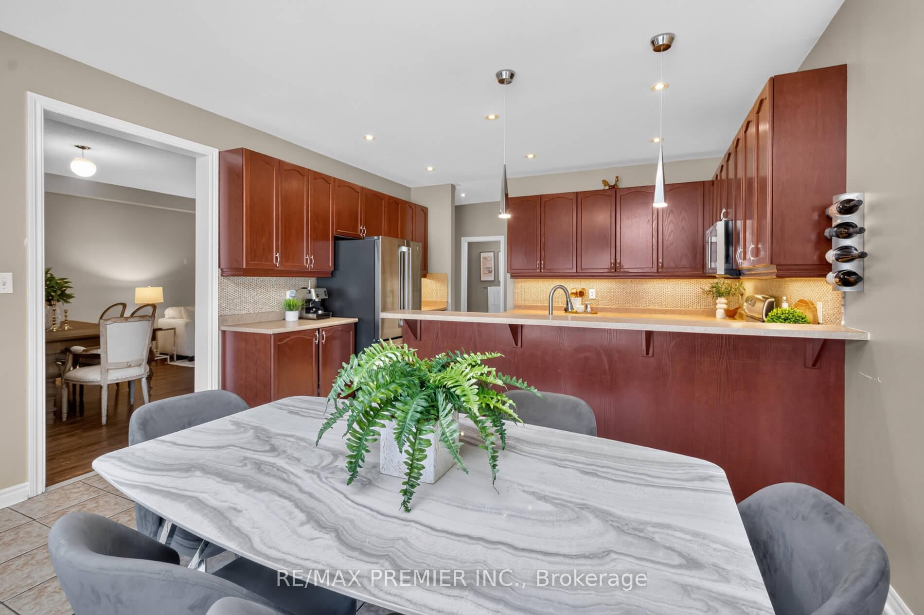 Photo 17 of 19 Timberwolf Road, Brampton, Bram East — HOMEH