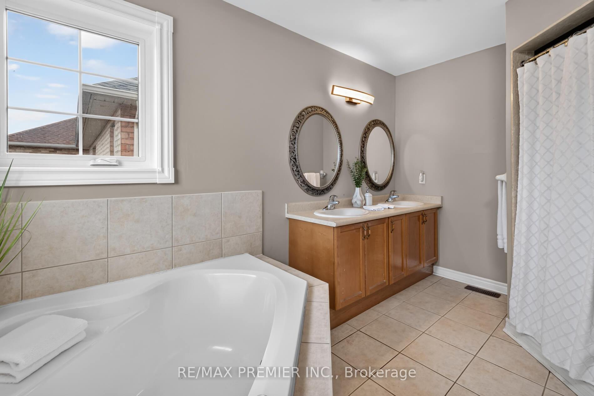 Photo 26 of 19 Timberwolf Road, Brampton, Bram East — HOMEH