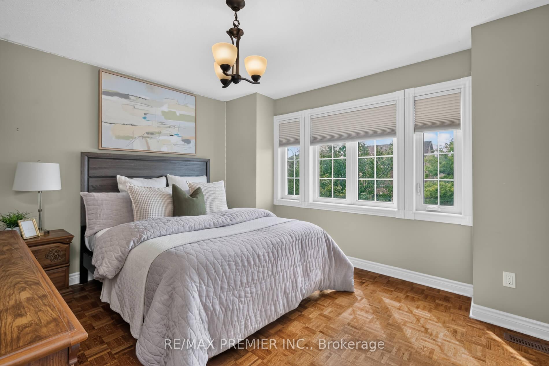 Photo 32 of 19 Timberwolf Road, Brampton, Bram East — HOMEH
