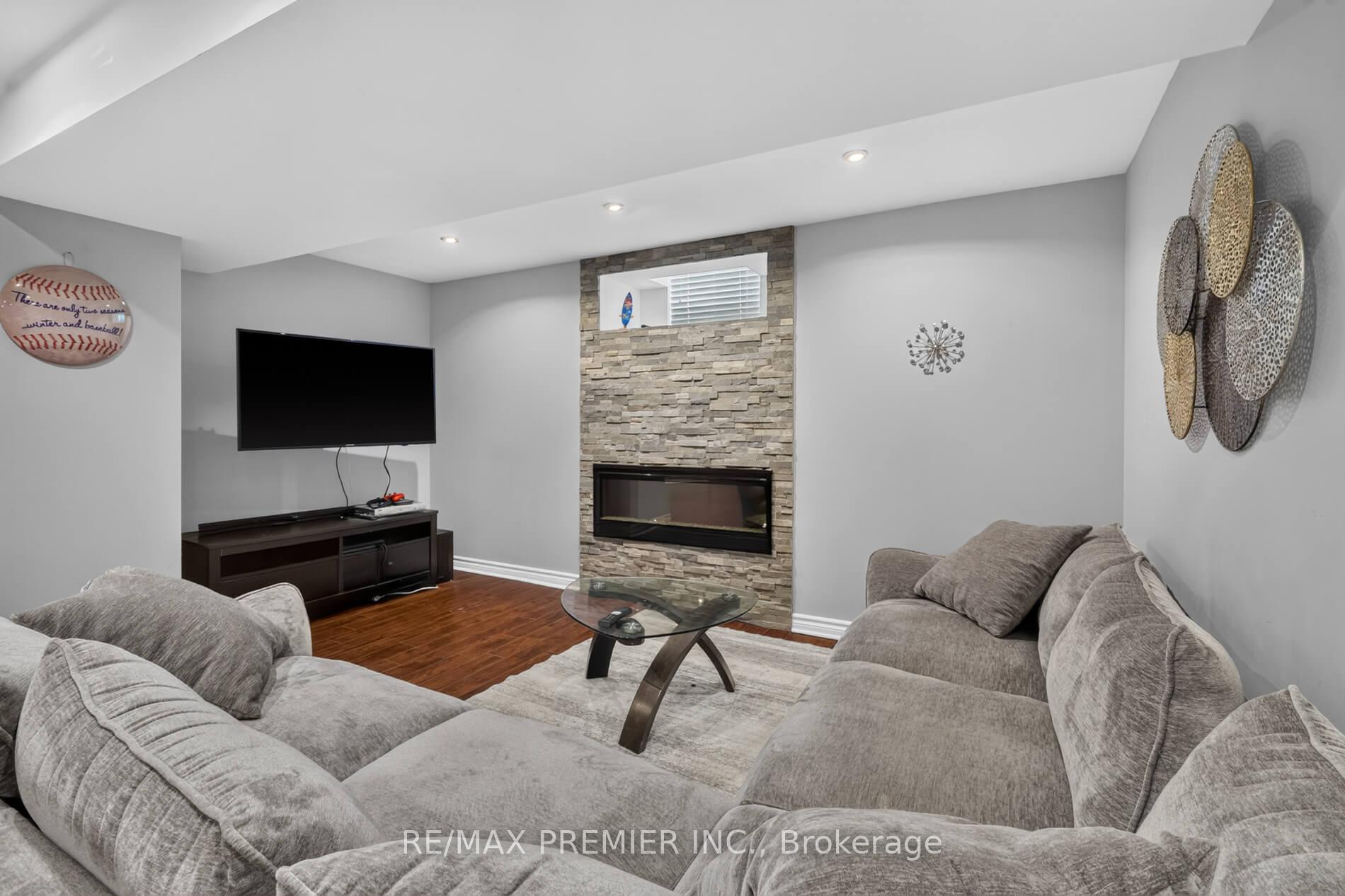 Photo 37 of 19 Timberwolf Road, Brampton, Bram East — HOMEH