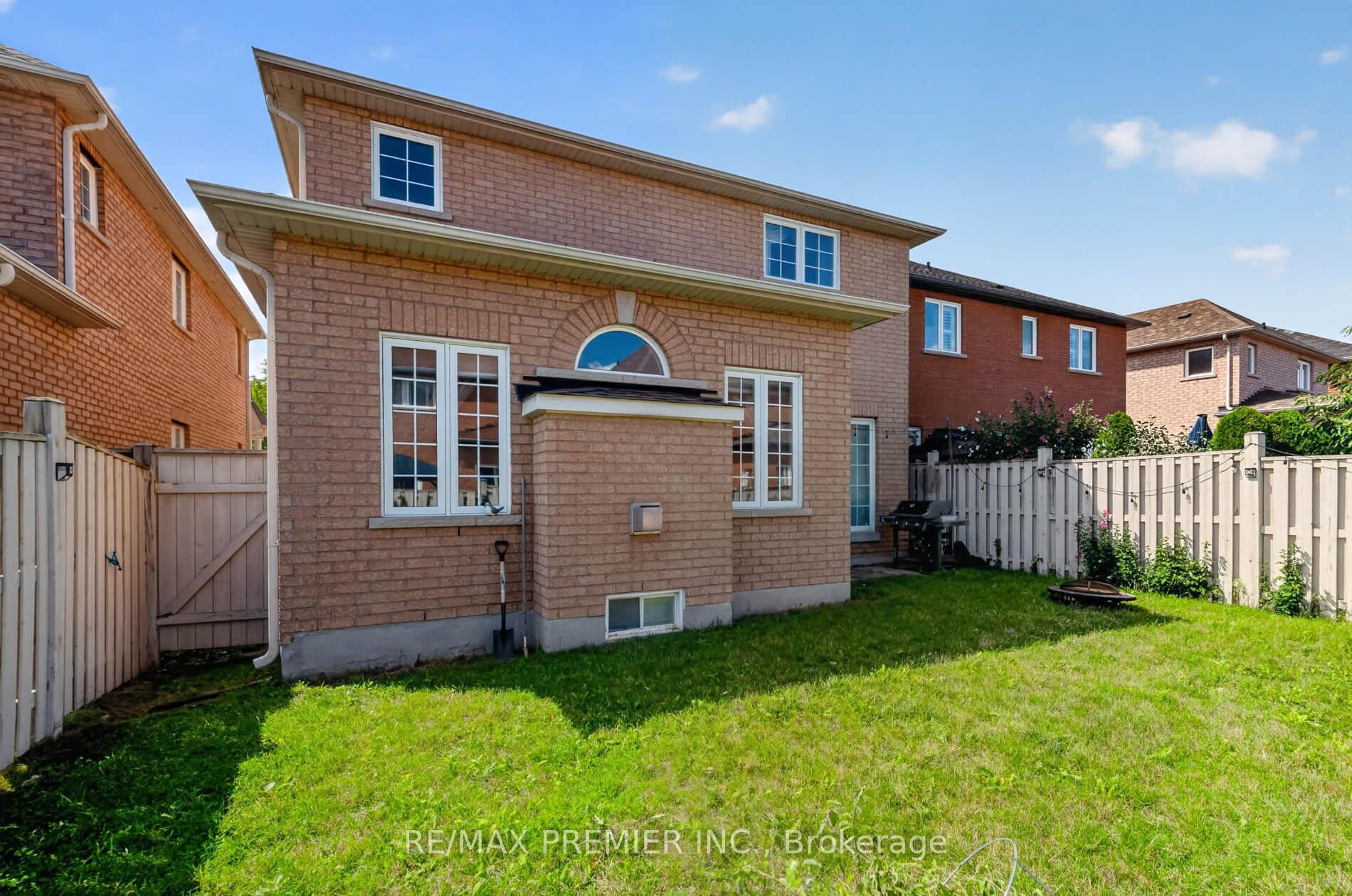 Photo 45 of 19 Timberwolf Road, Brampton, Bram East — HOMEH
