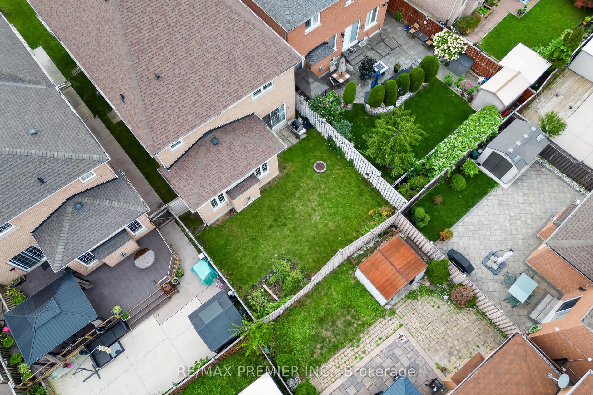 Photo 48 of 19 Timberwolf Road, Brampton, Bram East — HOMEH