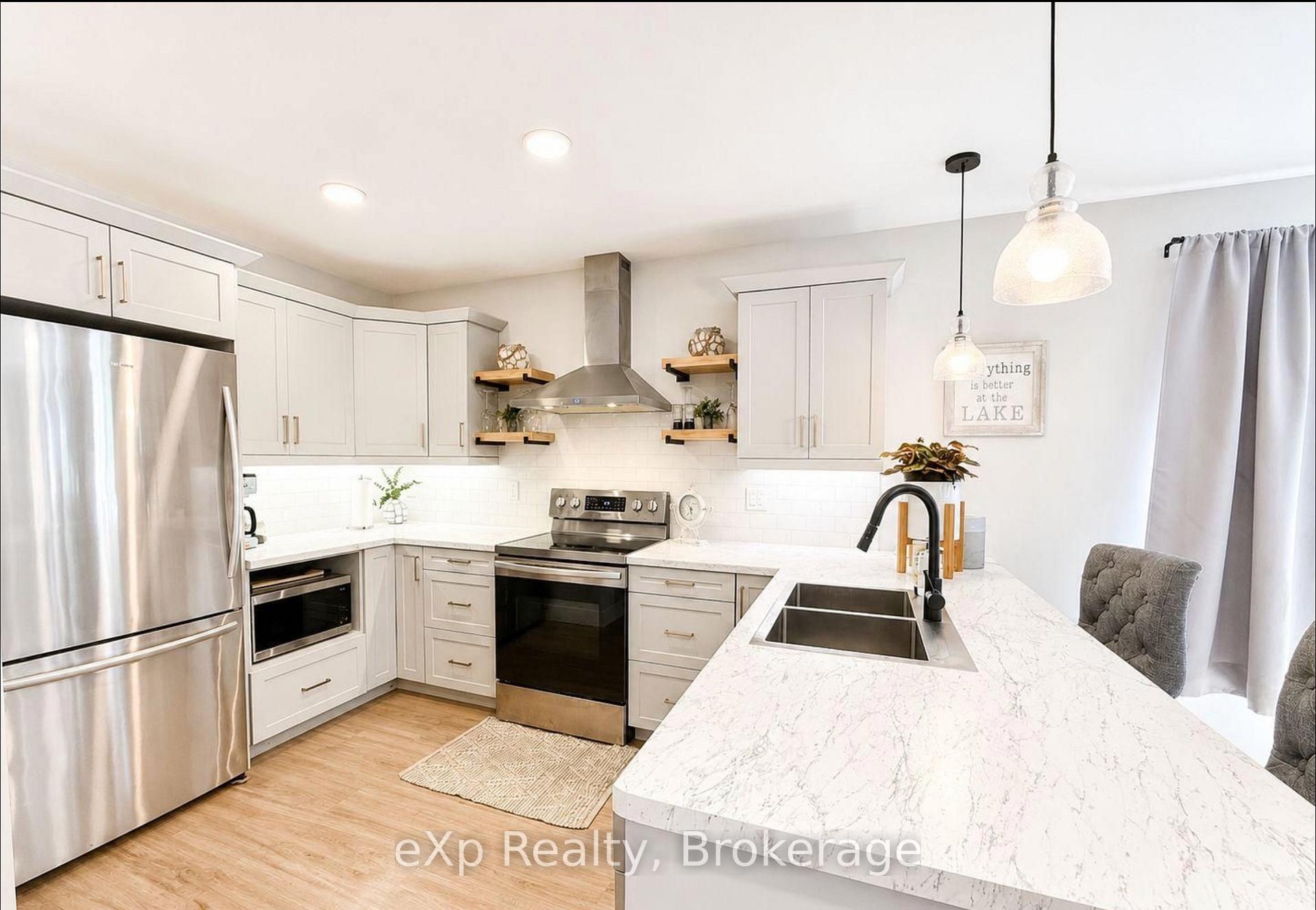 Photo 4 of Unit A Upper, 340 Nelson Street, Kincardine — HOMEH