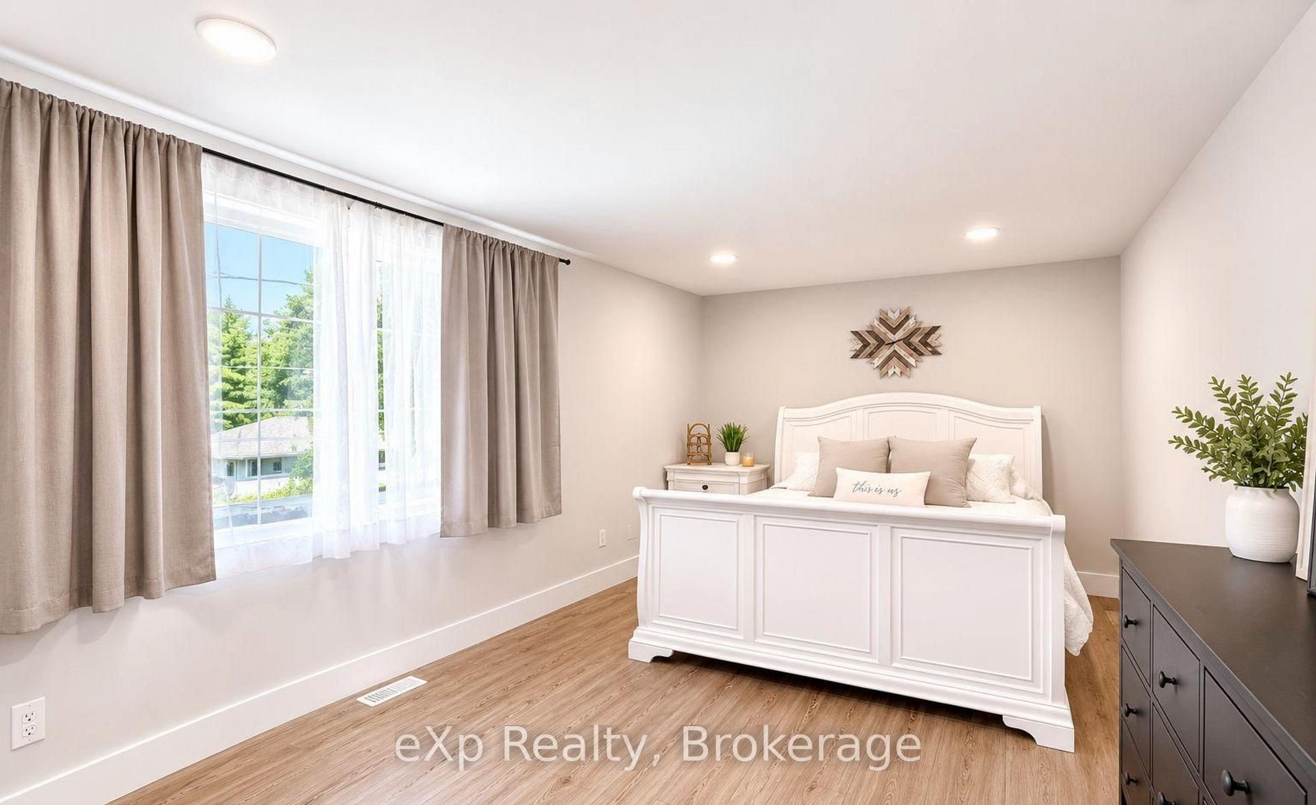 Photo 6 of Unit A Upper, 340 Nelson Street, Kincardine — HOMEH