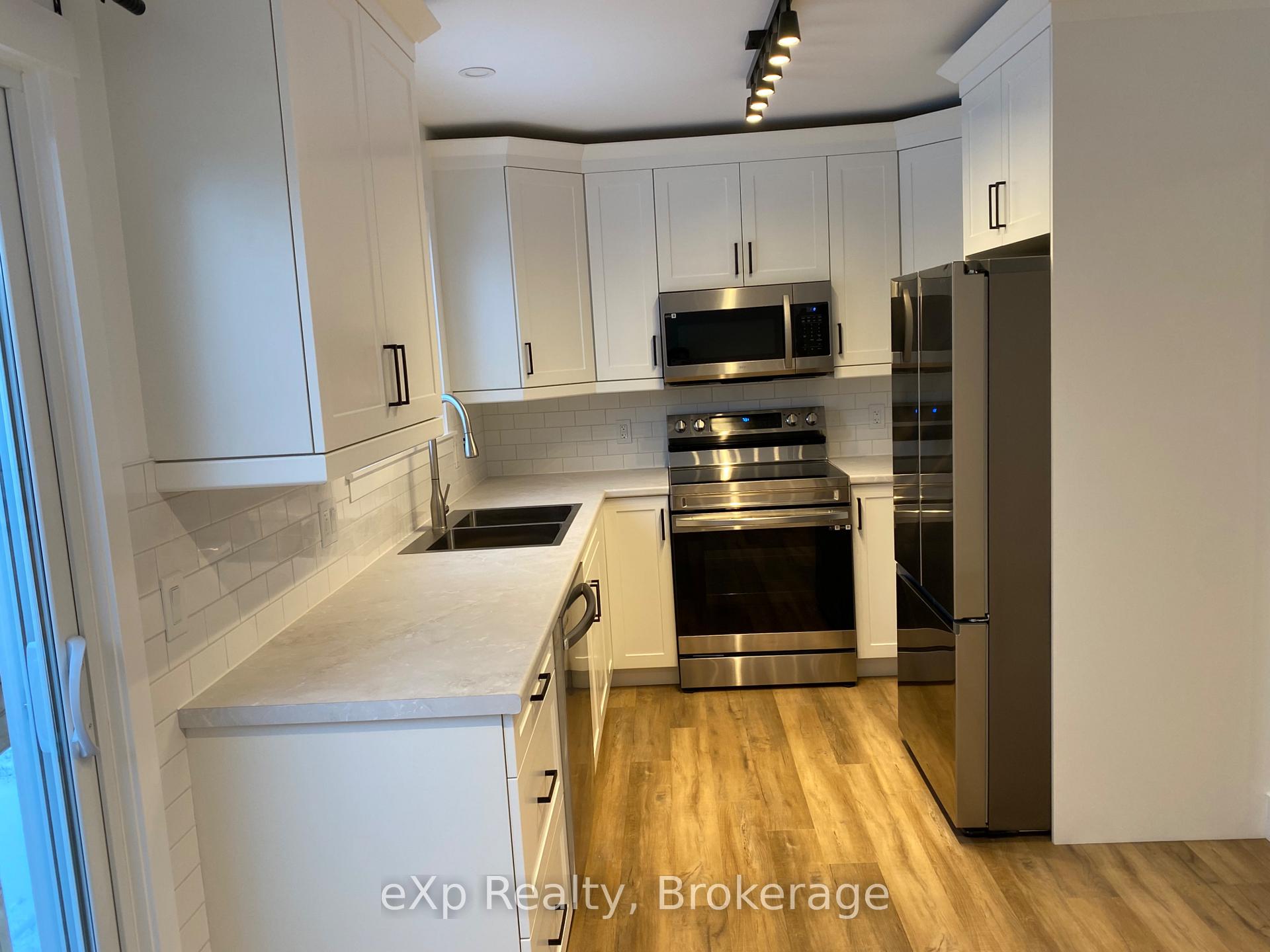Photo 4 of 390 13TH Street, Hanover — HOMEH
