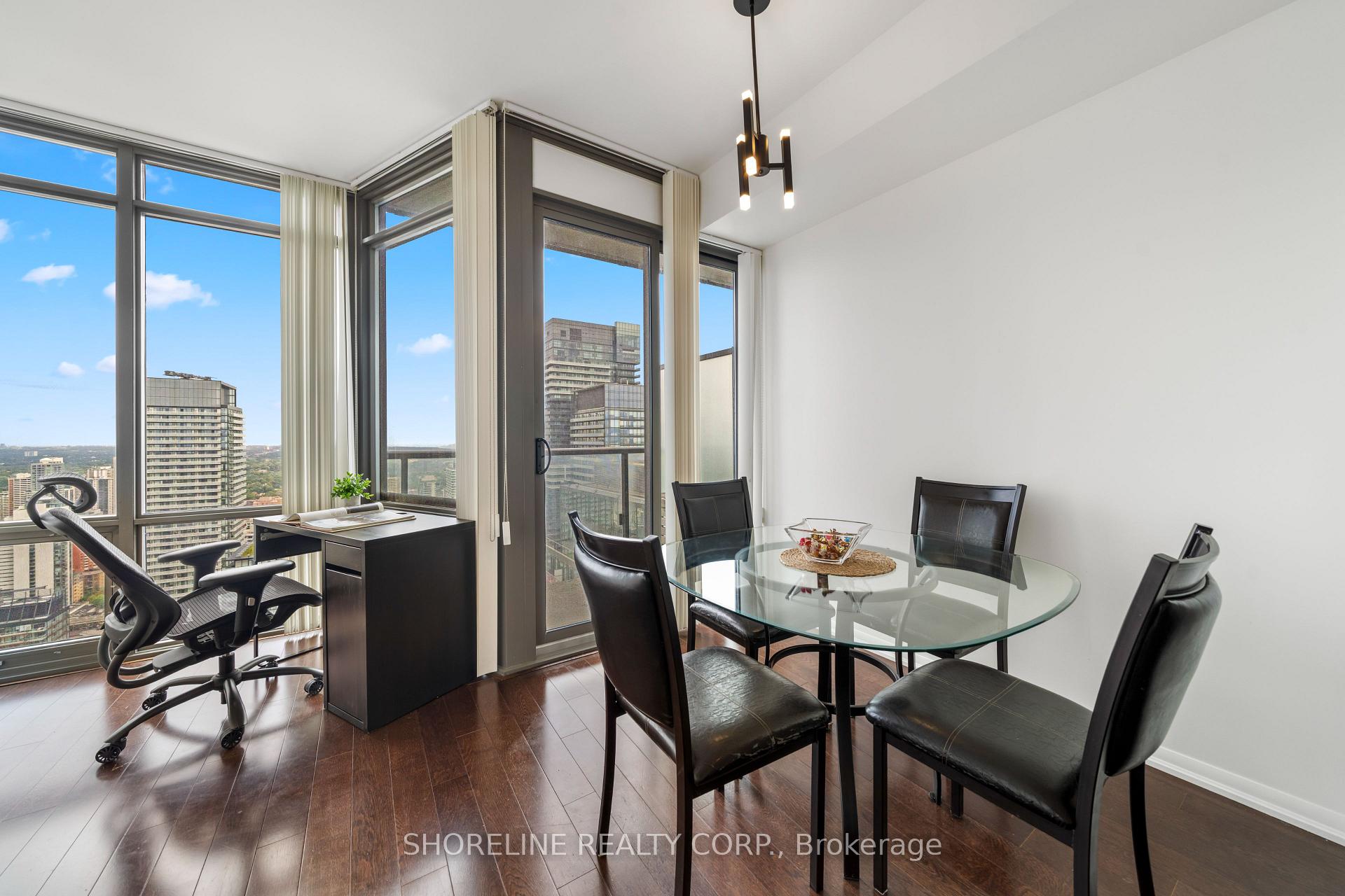 Photo 6 of Unit 4807, 832 Bay Street, Toronto, Bay Street Corridor — HOMEH