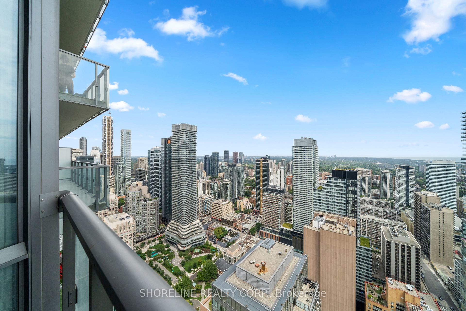 Photo 13 of Unit 4807, 832 Bay Street, Toronto, Bay Street Corridor — HOMEH