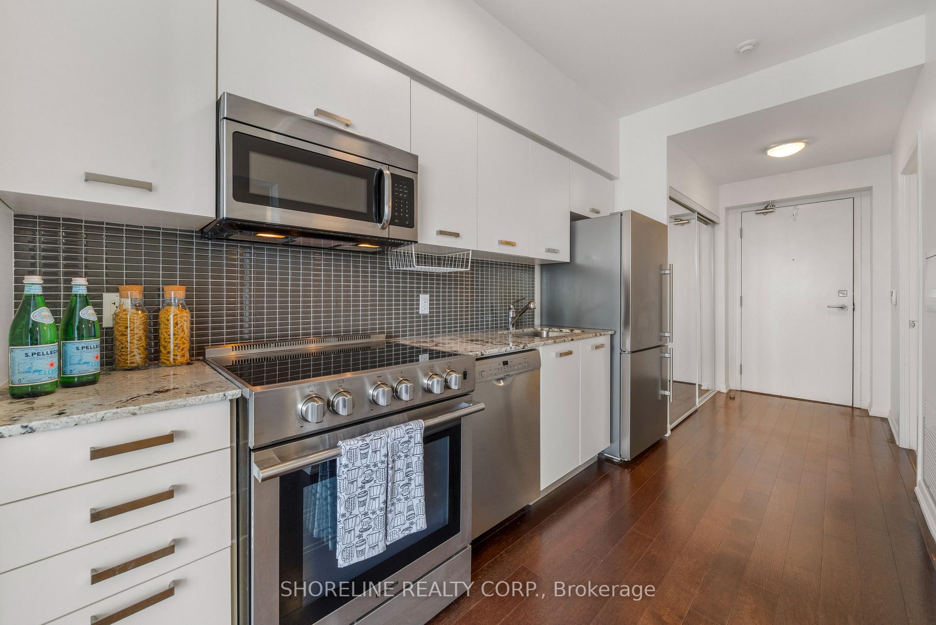 Photo 17 of Unit 4807, 832 Bay Street, Toronto, Bay Street Corridor — HOMEH