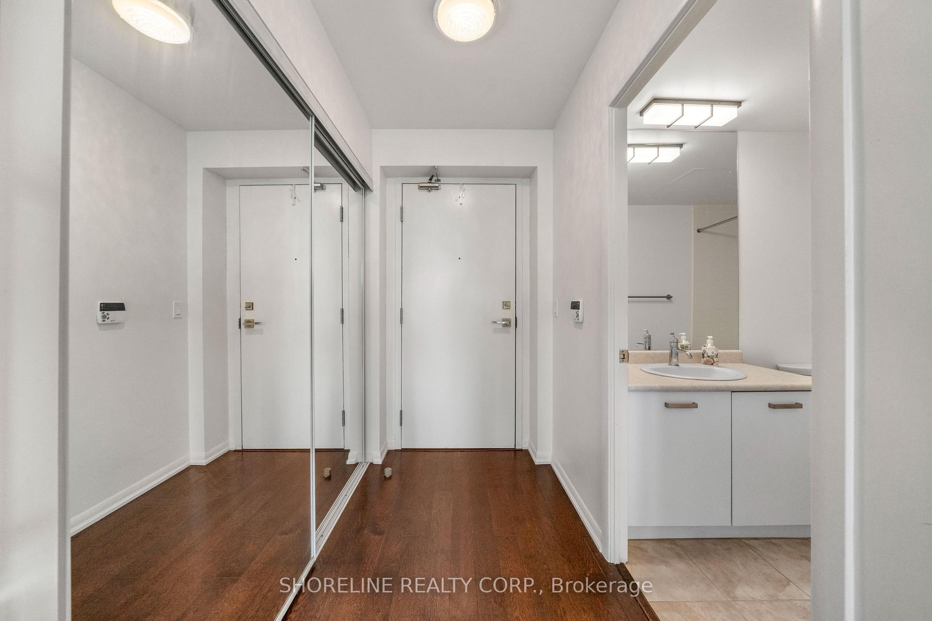 Photo 20 of Unit 4807, 832 Bay Street, Toronto, Bay Street Corridor — HOMEH