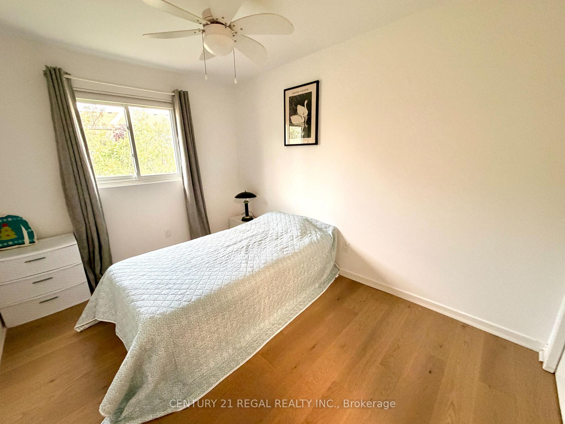 Photo 20 of 8 Chamberlain Court, Ajax, South West — HOMEH