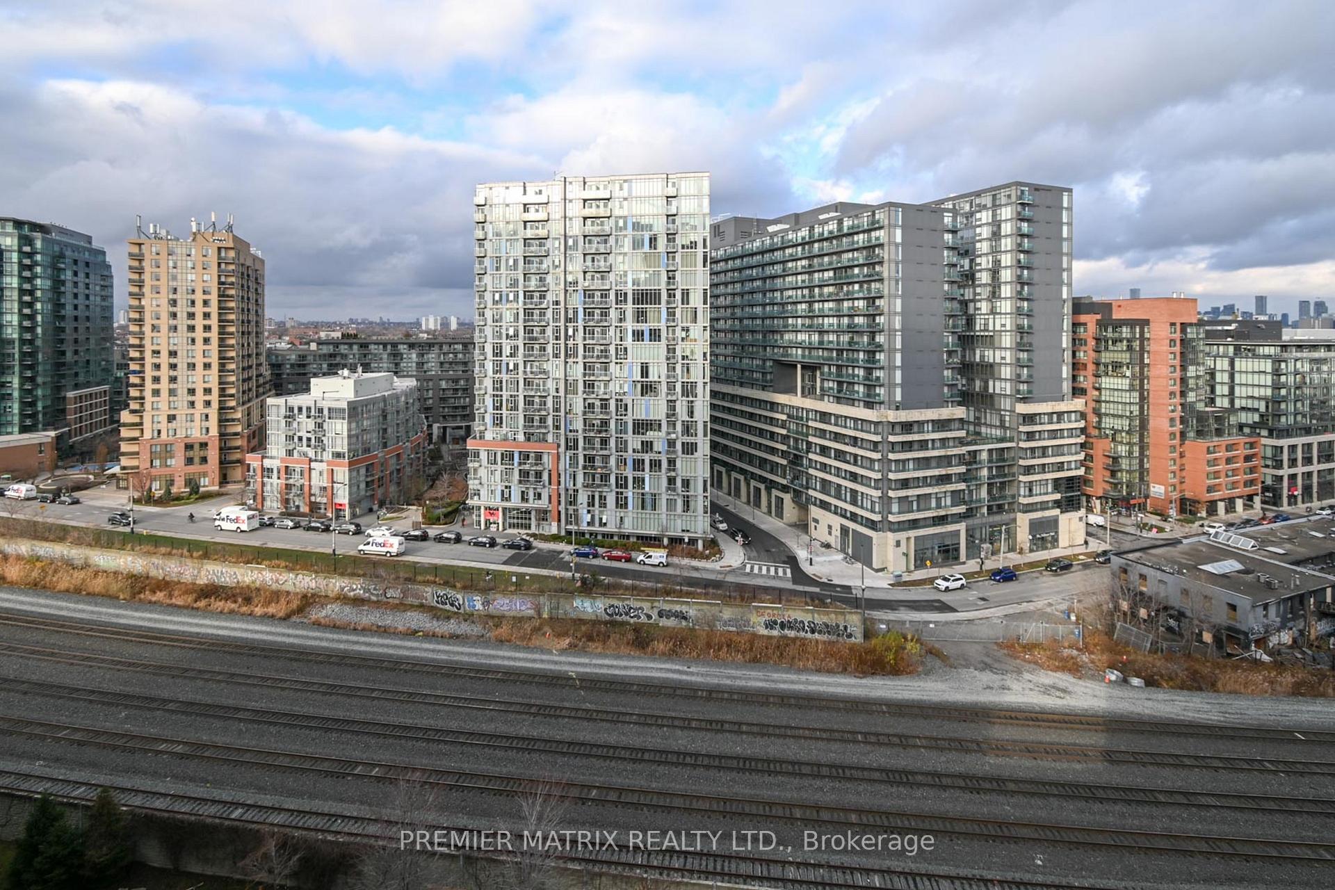 Photo 9 of Unit 1302, 20 Joe Shuster Way, Toronto, Niagara — HOMEH