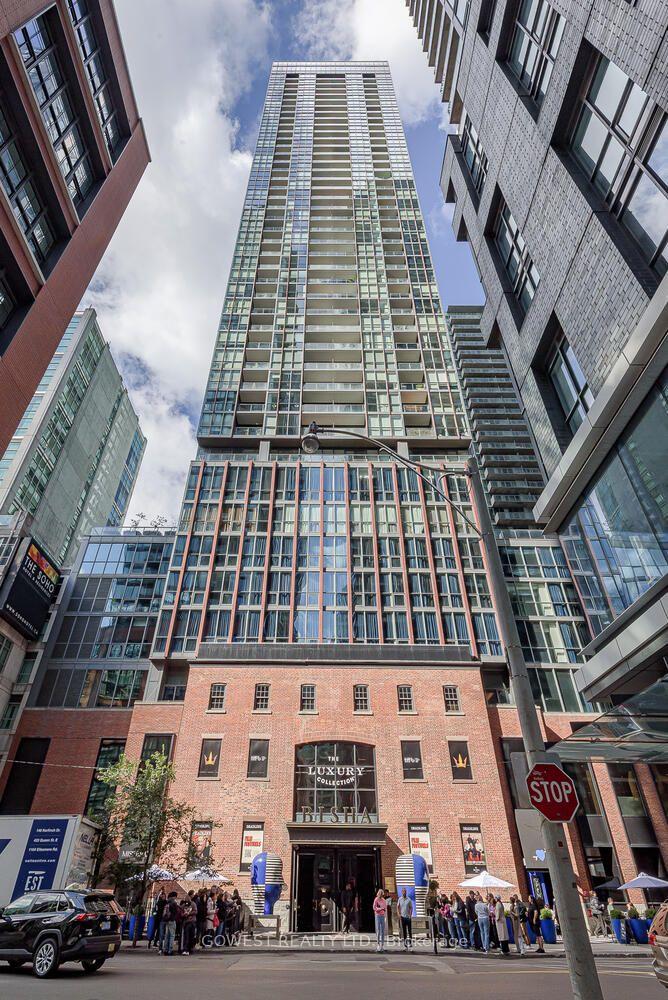 Photo 4 of Unit 3111, 88 Blue Jays Way, Toronto, Waterfront Communities — HOMEH