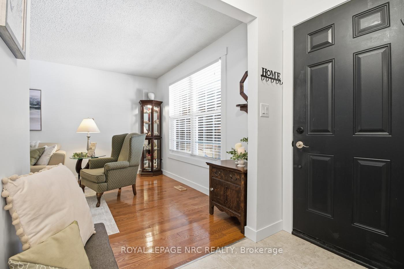 Photo 6 of 37 Spruceside Crescent, Pelham, Fonthill — HOMEH