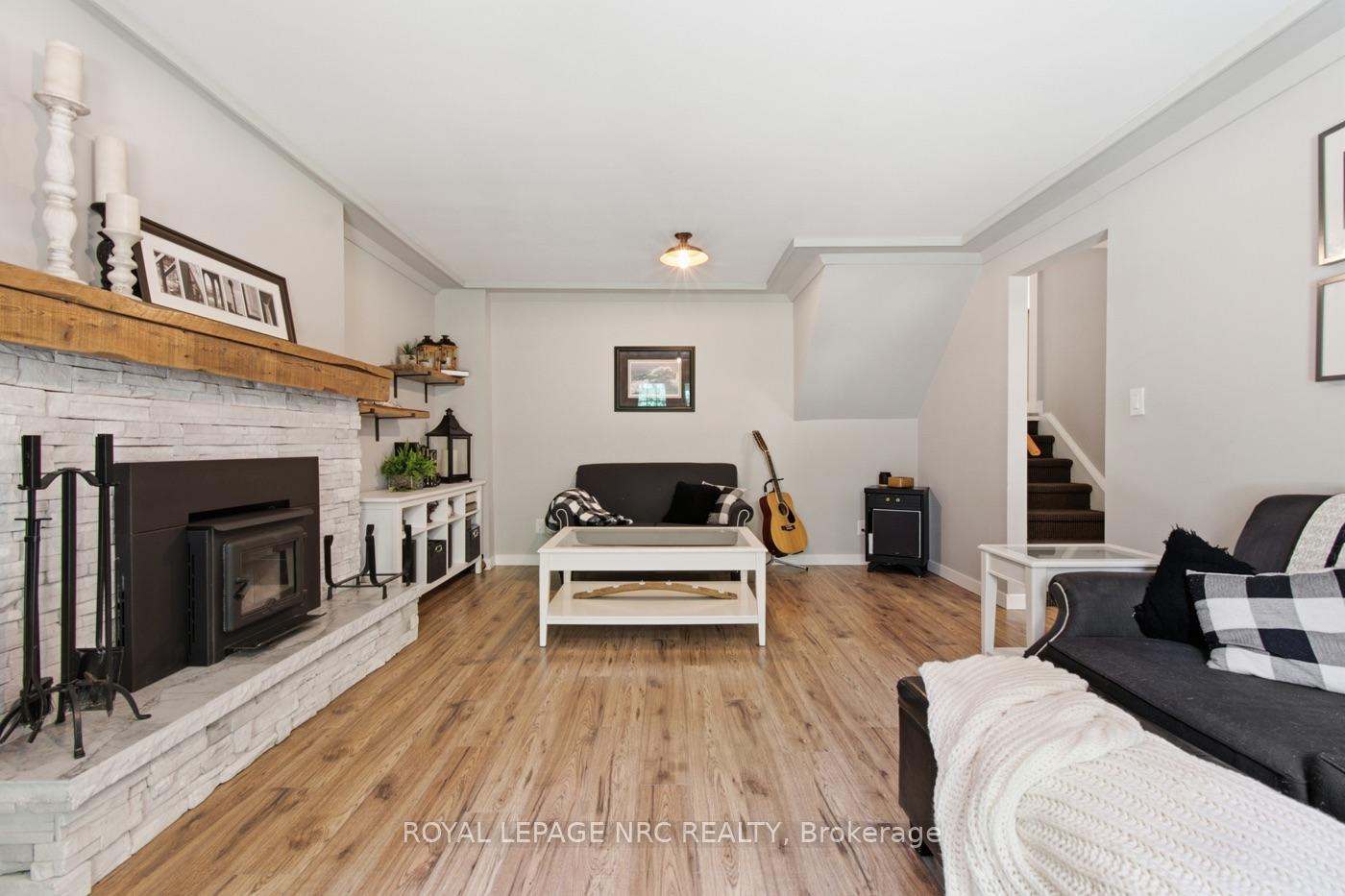 Photo 17 of 37 Spruceside Crescent, Pelham, Fonthill — HOMEH
