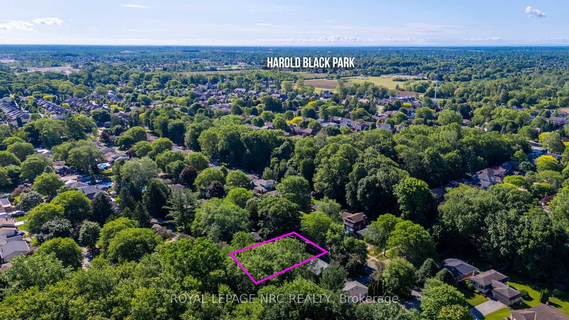 Photo 38 of 37 Spruceside Crescent, Pelham, Fonthill — HOMEH