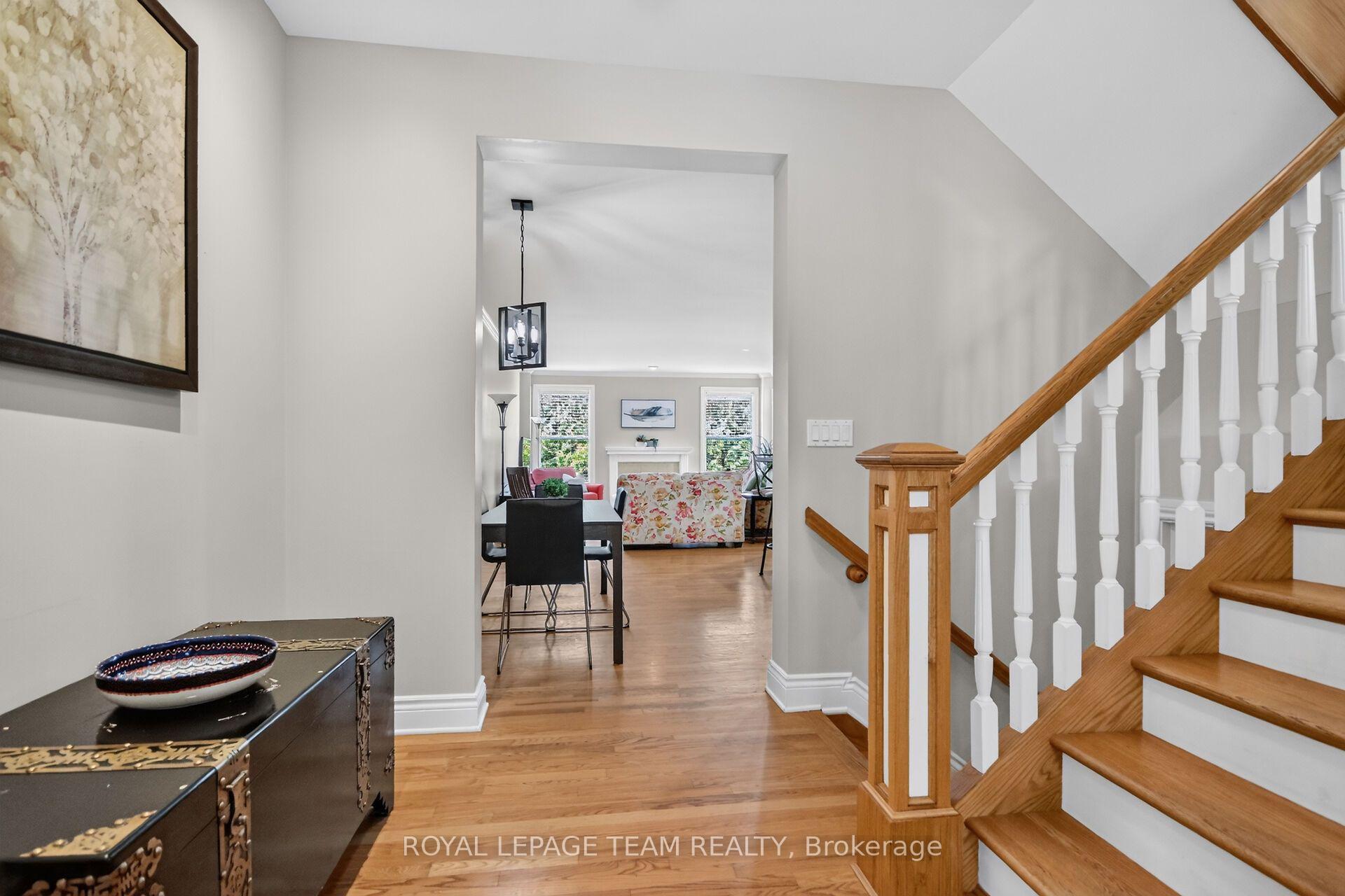 Photo 5 of 253 Berrigan Drive, Ottawa, Barrhaven - Longfields — HOMEH