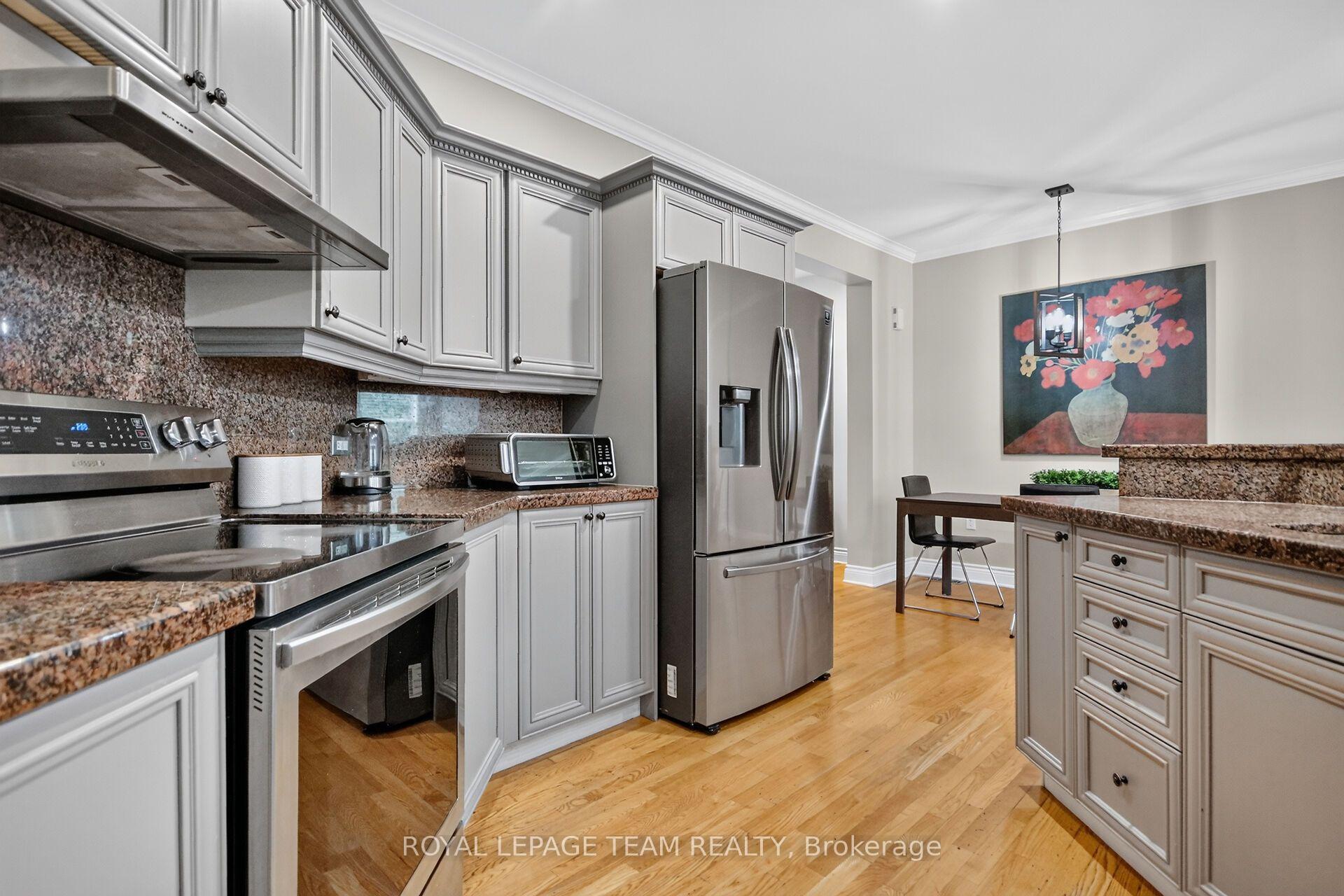 Photo 10 of 253 Berrigan Drive, Ottawa, Barrhaven - Longfields — HOMEH