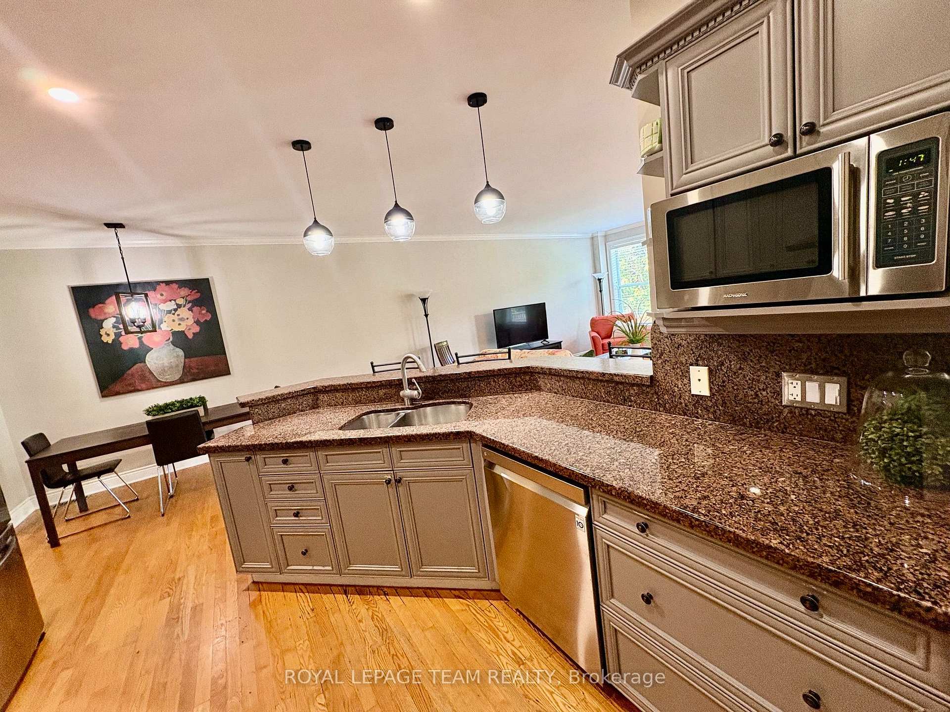 Photo 11 of 253 Berrigan Drive, Ottawa, Barrhaven - Longfields — HOMEH